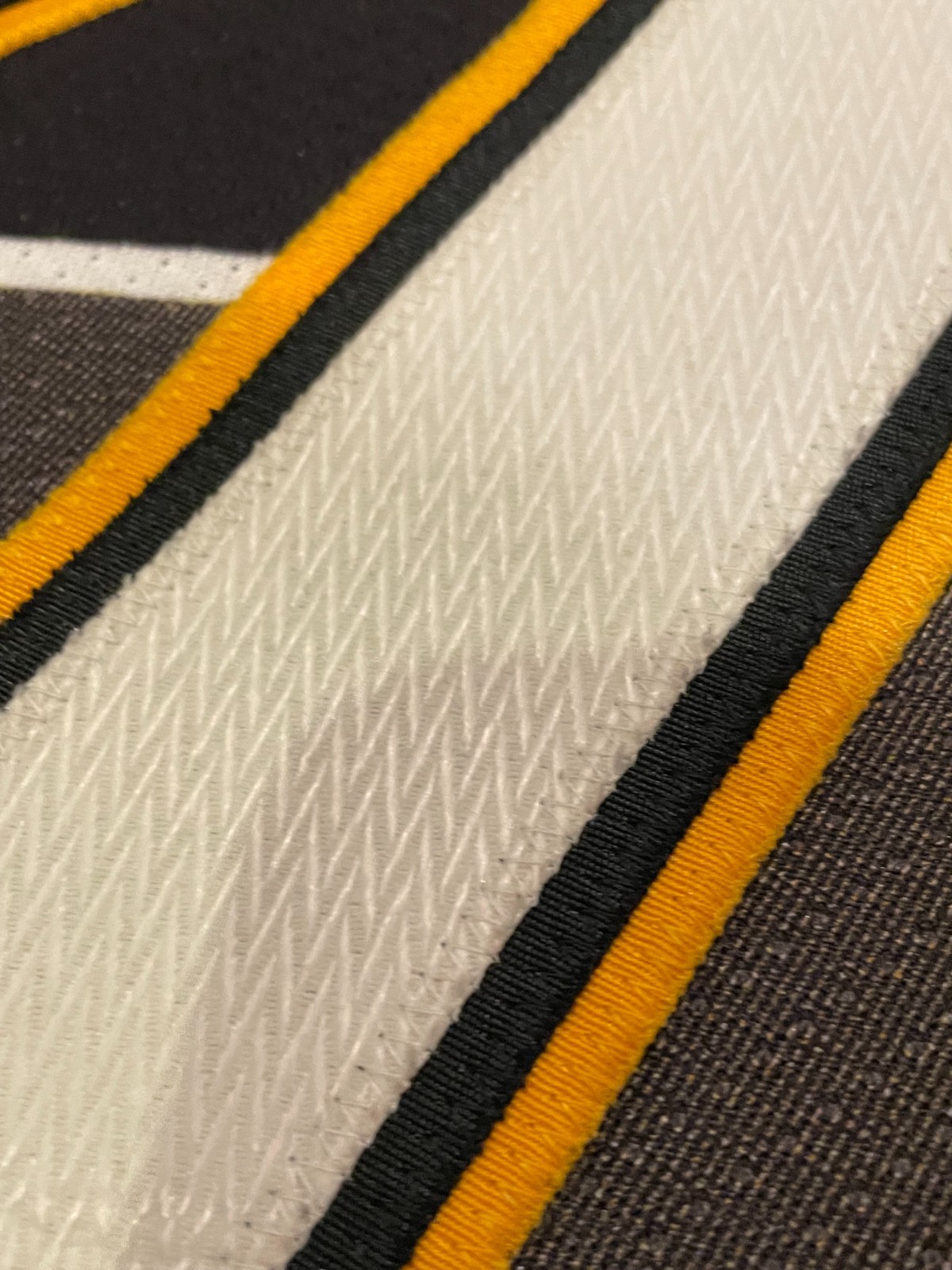 CCM Pittsburgh Penguins Robo Pen Gradient ANDREW FERENCE #7 Jersey Size XL NHL