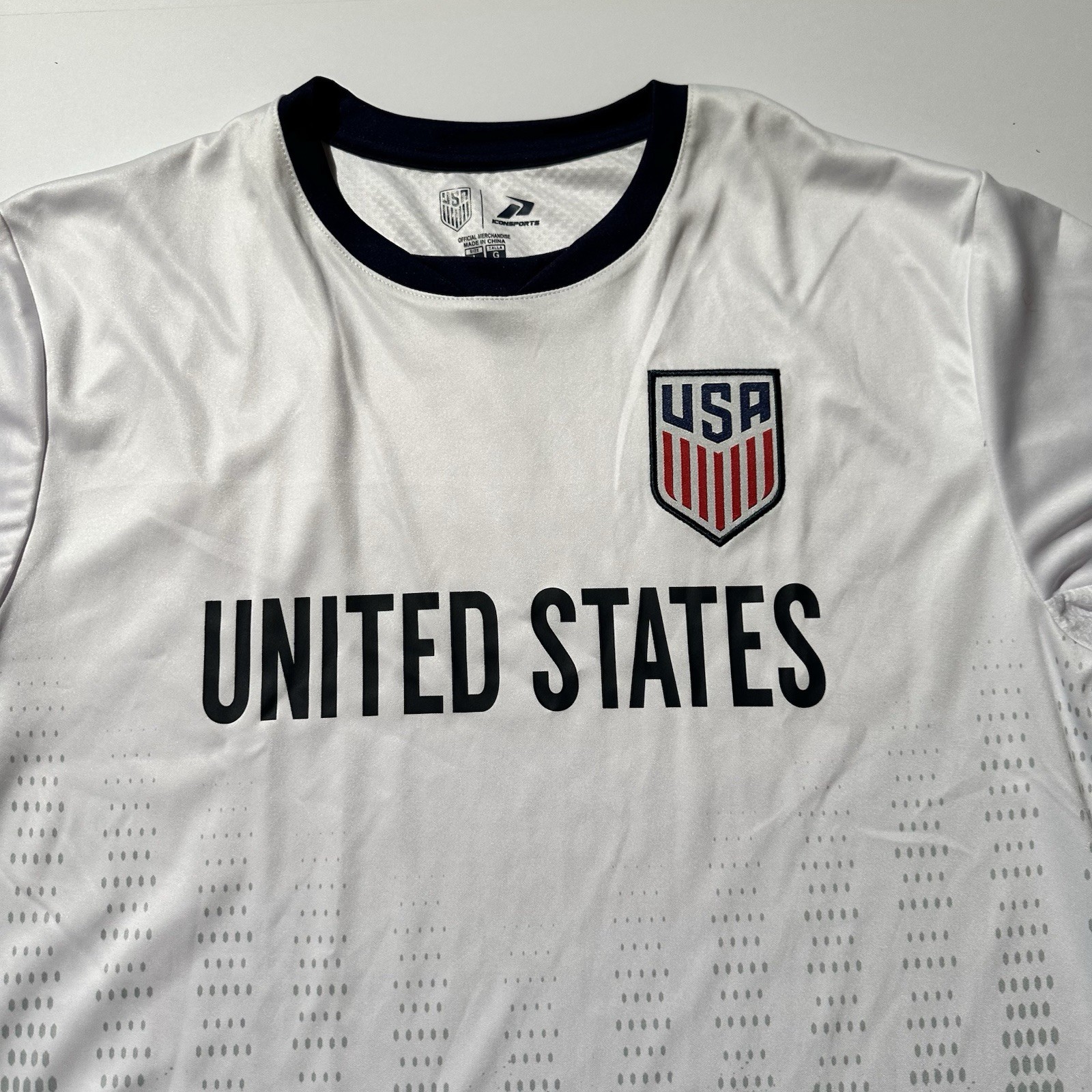NEW! United States Soccer White Grey Gradient Jersey – Men’s Large