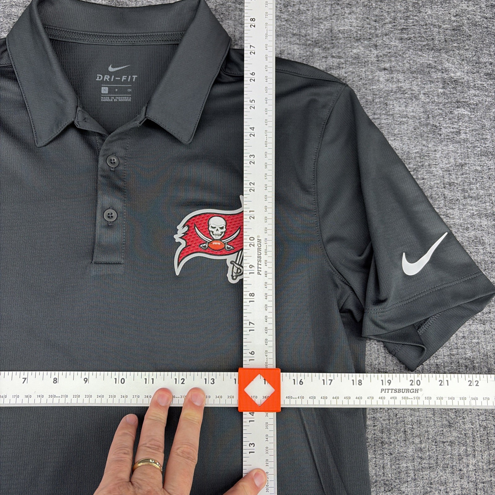 Nike Dri-Fit NFL Tampa Bay Buccaneers Gray Polo Shirt – Size Small, see details