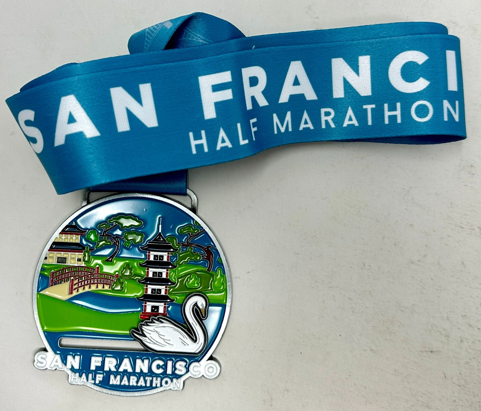 2023 Kaiser Permanente San Francisco KPSF Half Marathon Swan Finisher Medal