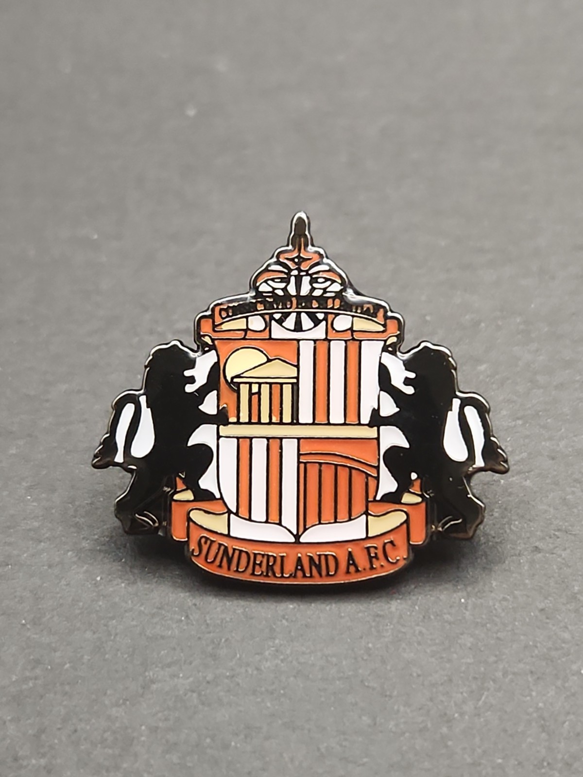 Sunderland National Soccer Team Logo Enamel Lapel Pin, FREE SHIPPING!