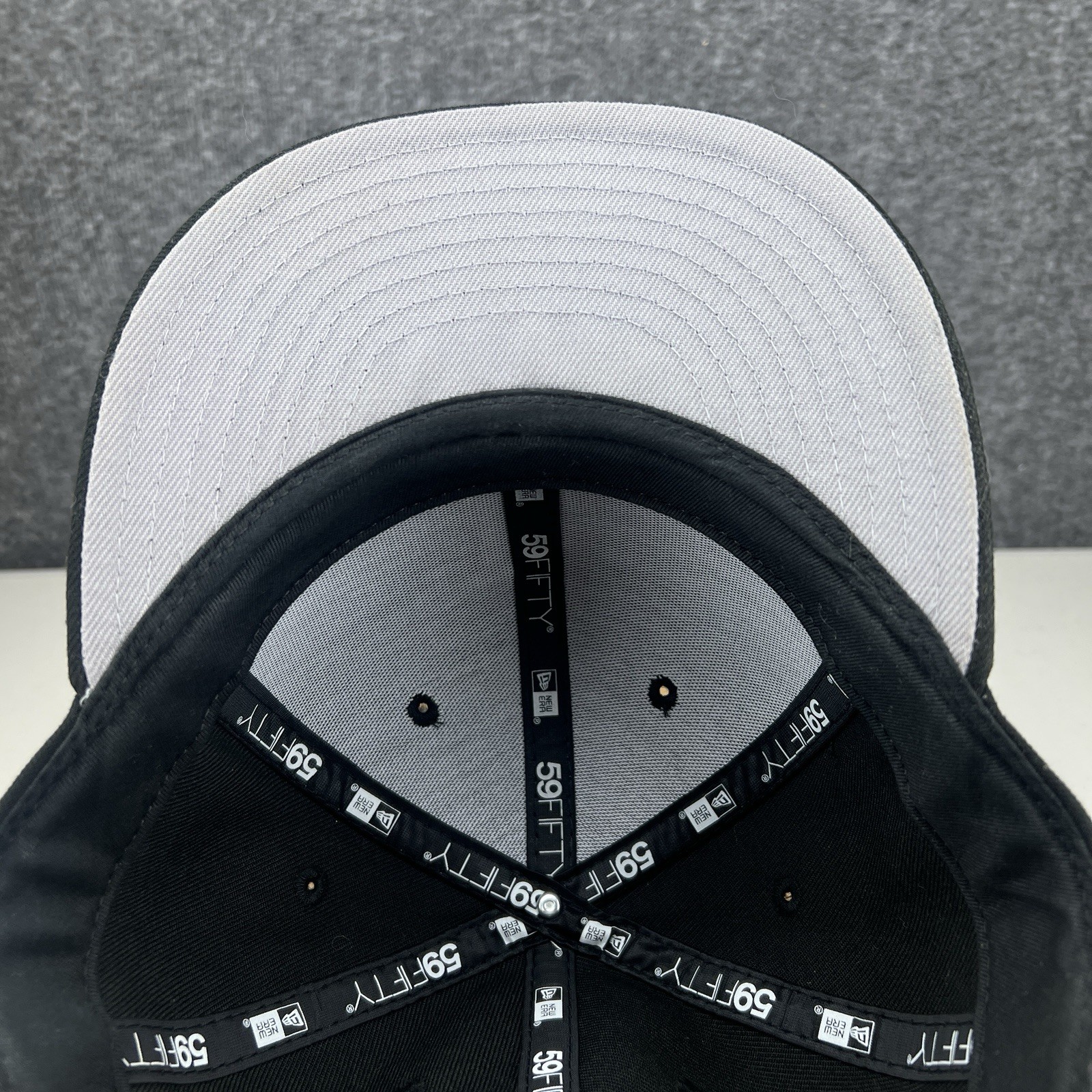 Los Angeles Dodgers Hat Cap Size 7 1/2 Black New Era 59Fifty 5950 LA