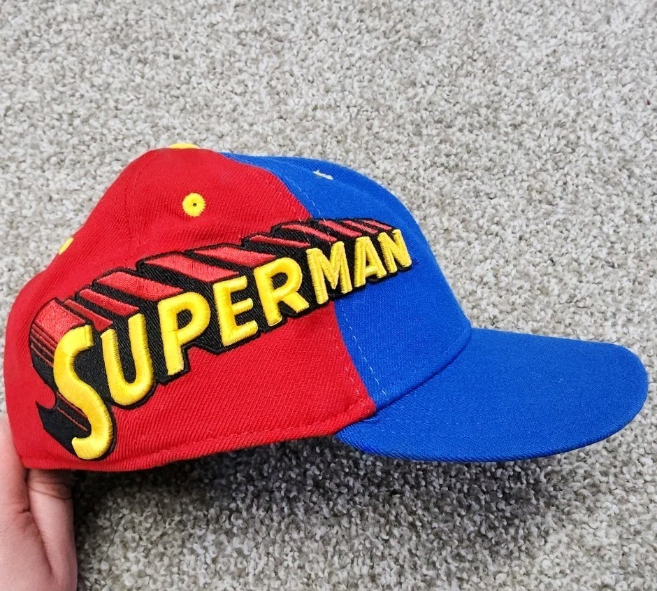 DC Comics Superman New Era 59Fifty Baseball Hat 7 1/4 Lined Fitted Red Blue