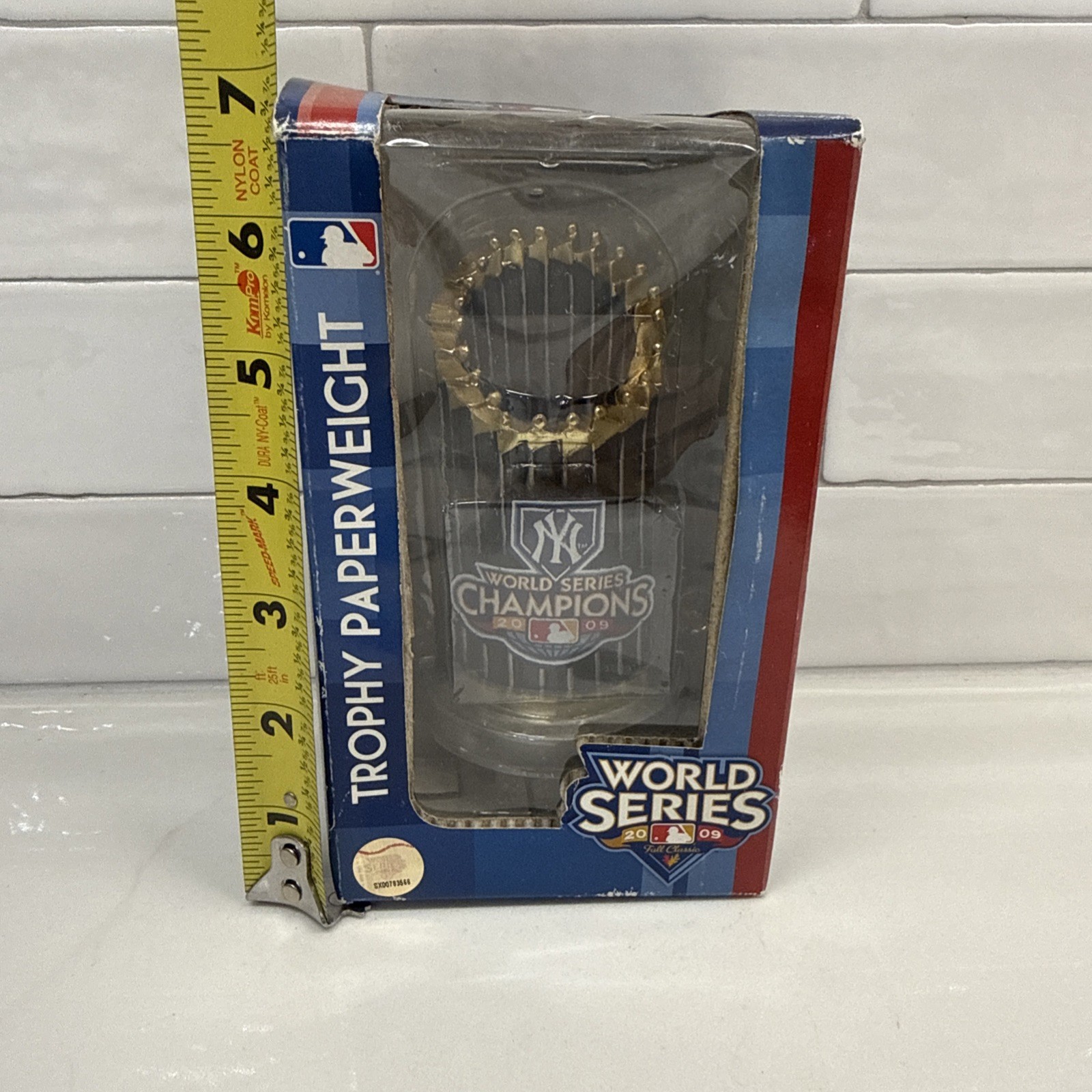 2009 New York Yankees MLB Baseball World Series Champions Trophy Paperweight