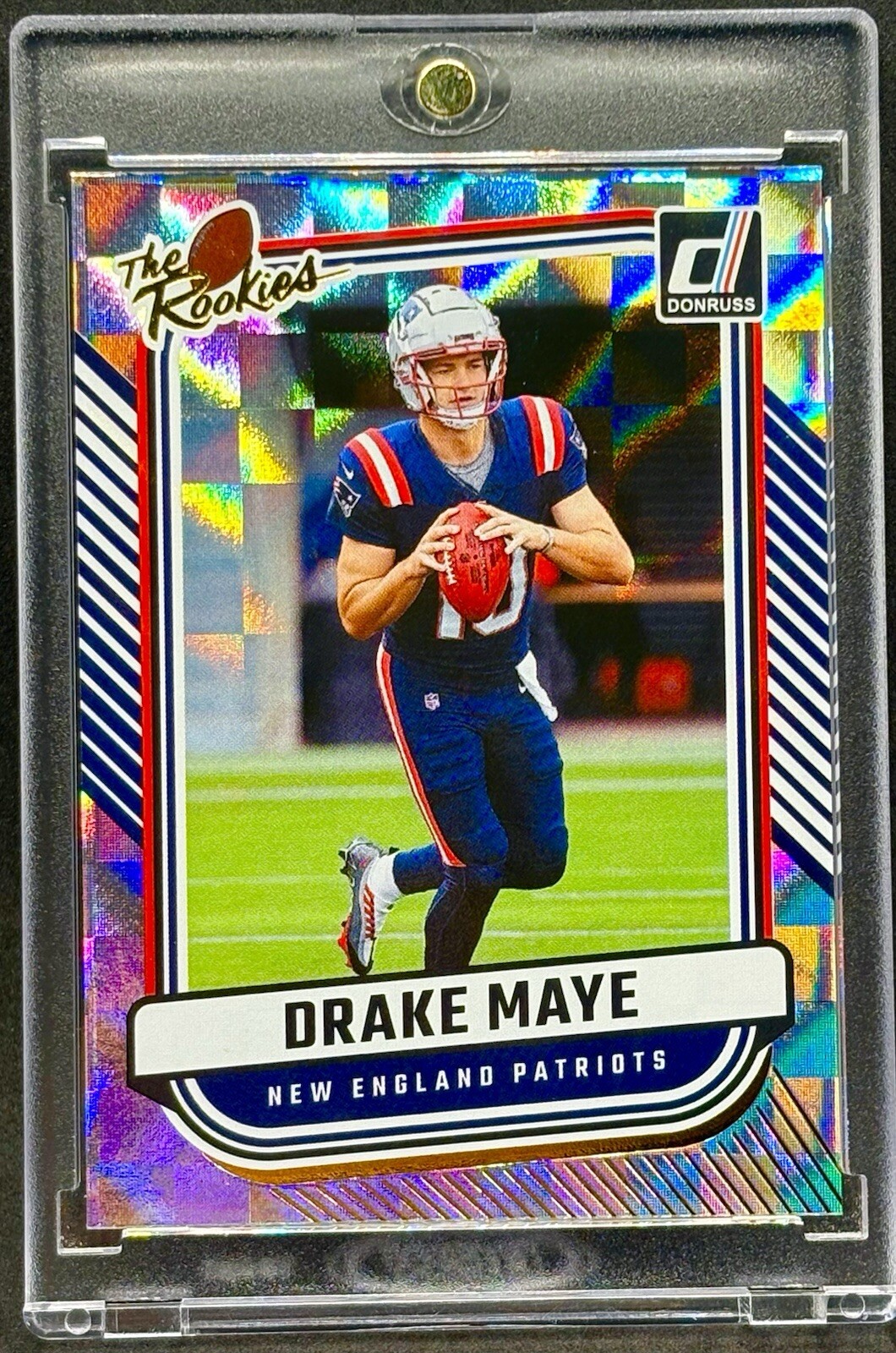Drake Maye RARE ROOKIE CHECKER EFRACTOR INVESTMENT CARD SSP PATRIOTS ROTY MINT