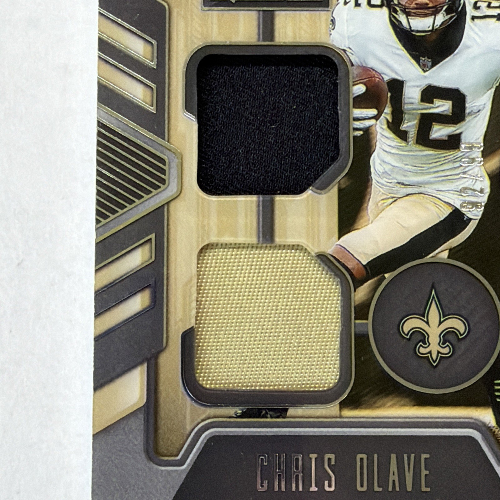 2022 Panini Playbook Chris Olave Rookie Nexus Jersey Patch Saints #NJ-9 /99