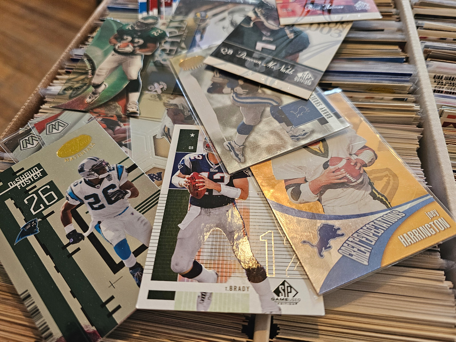 APPROX 3000 FOOTBALL CARDS VARY YEARS AND MAKES
