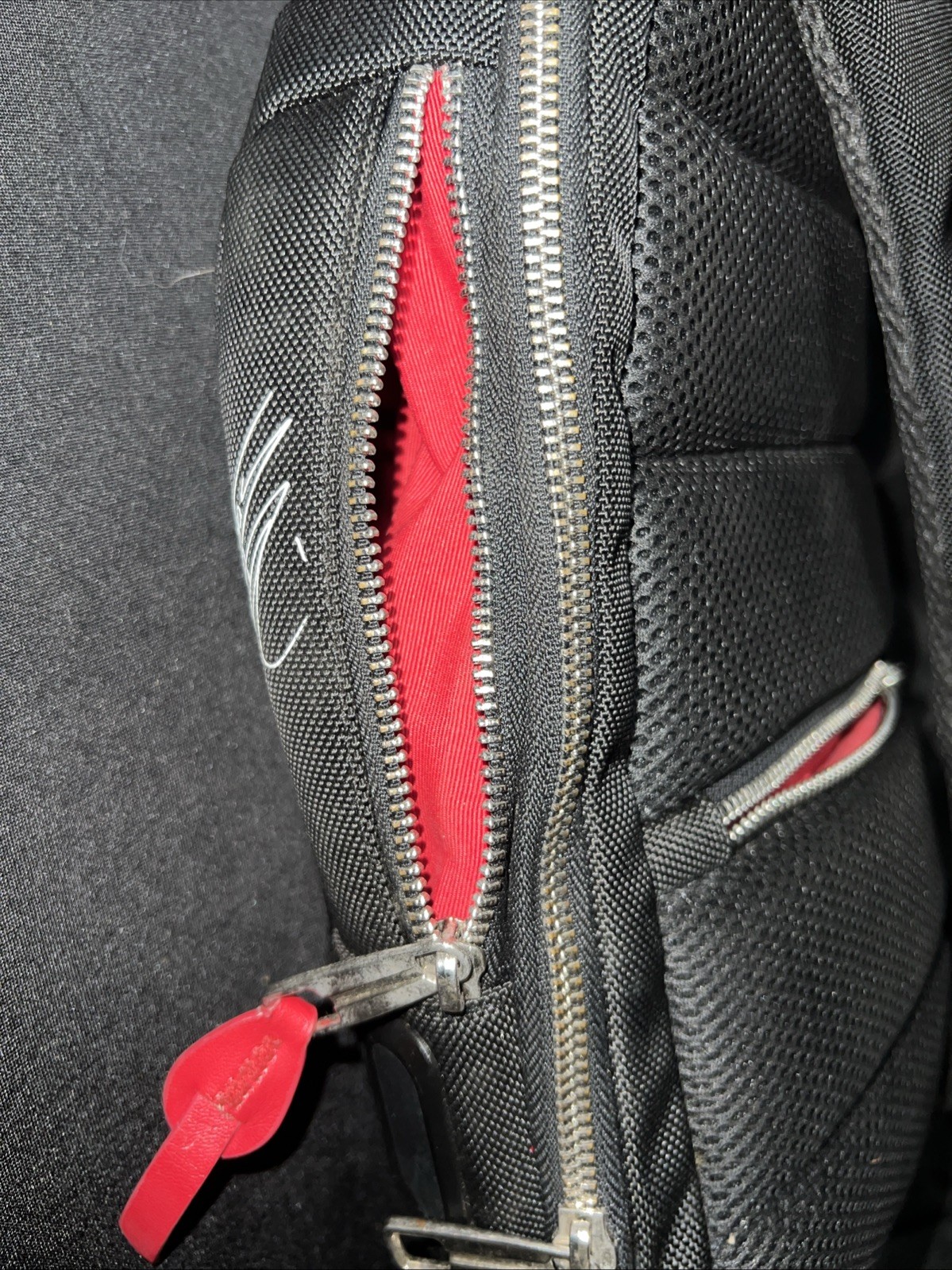 Crave Tracy McGrady 13 n 35 Cross-Body Bag in Black/Red Shoulder Sling PT06