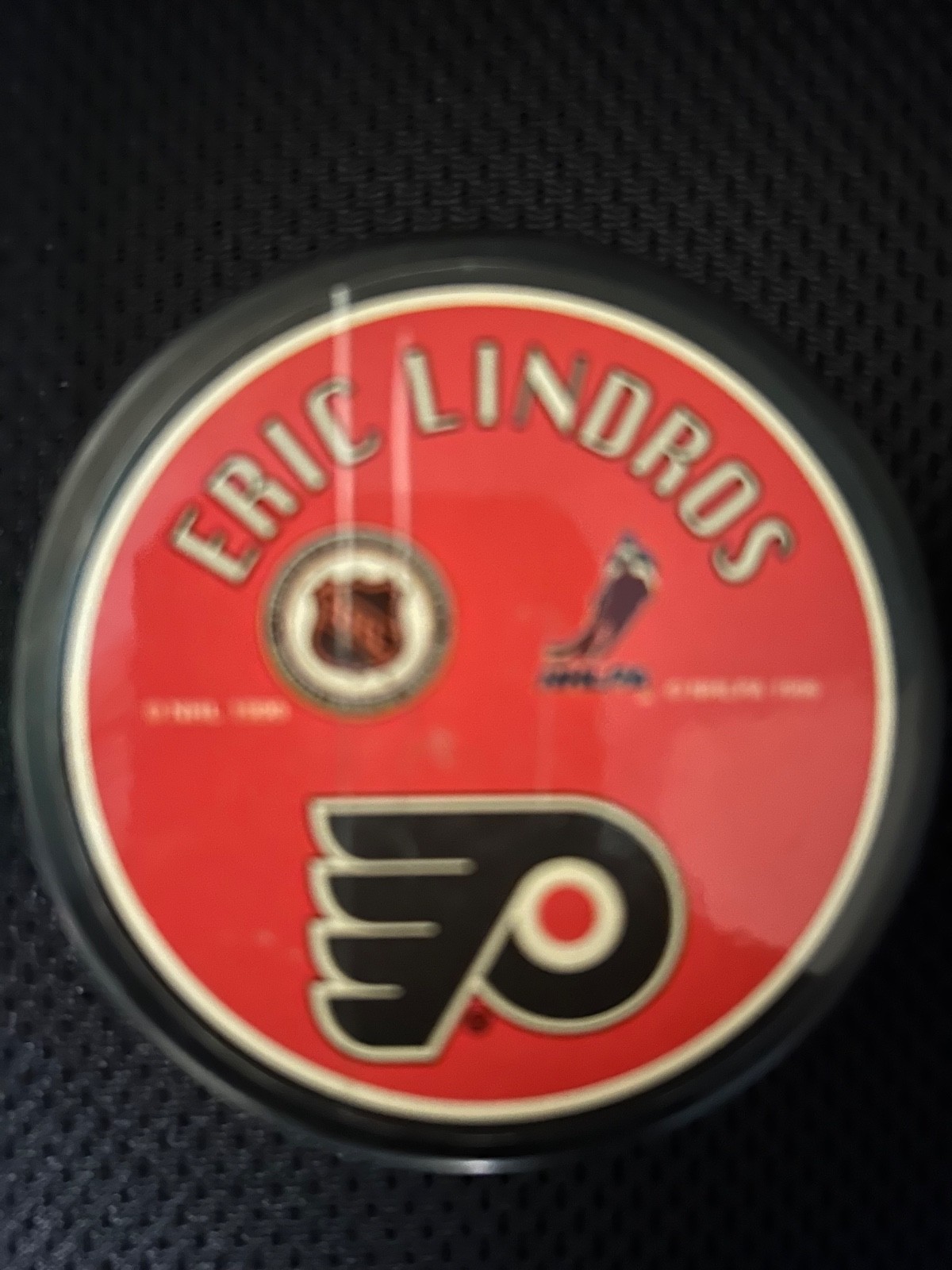 Philadelphia Flyers Eric Lindros Puck, Wall Calendar, Autographs Desjardins..