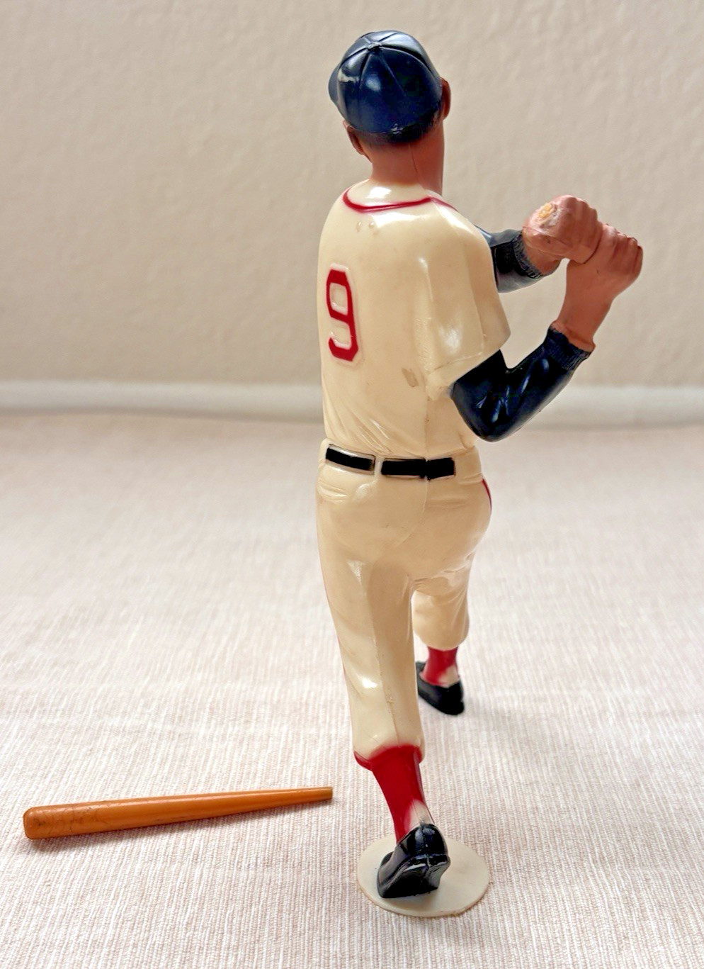 1950s Hartland Ted Williams Boston Red Sox HOF Statue Detached Bat Read