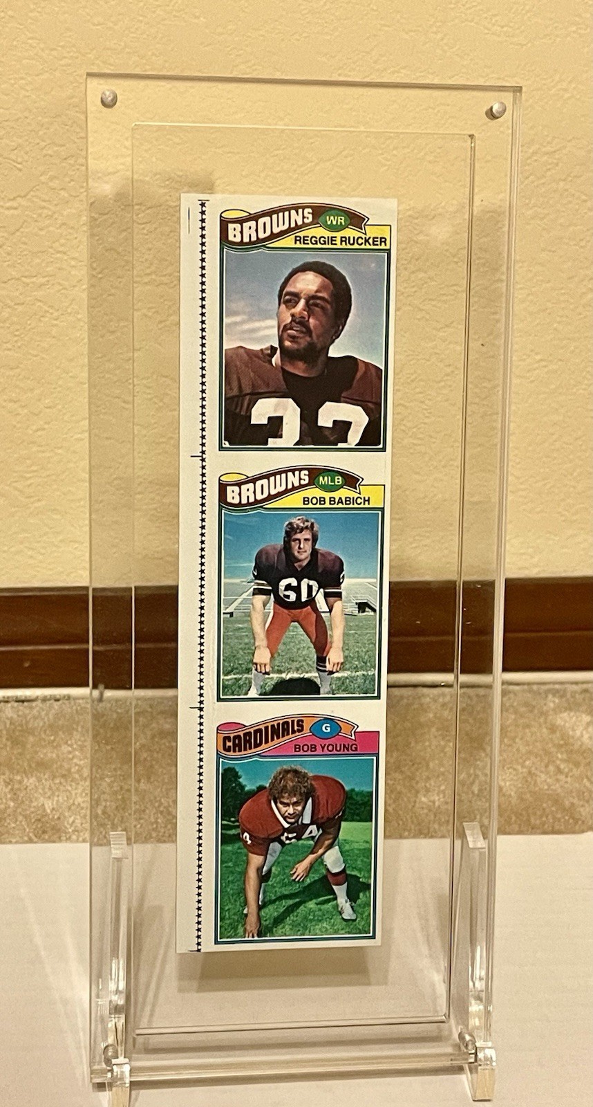 Clear Acrylic Rack Pack Holder Display w/ Stand – 18mm Thick – Magnetic Closure.