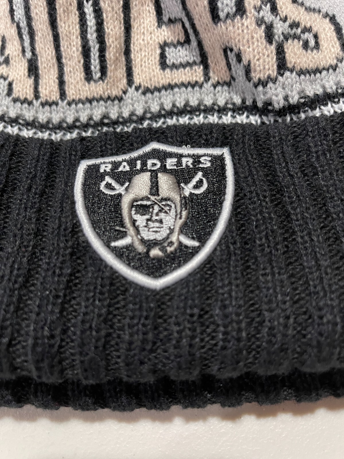 Las Vegas Raiders Knit Winter Beanie New Era Cap On Field Sideline Fleece Hat