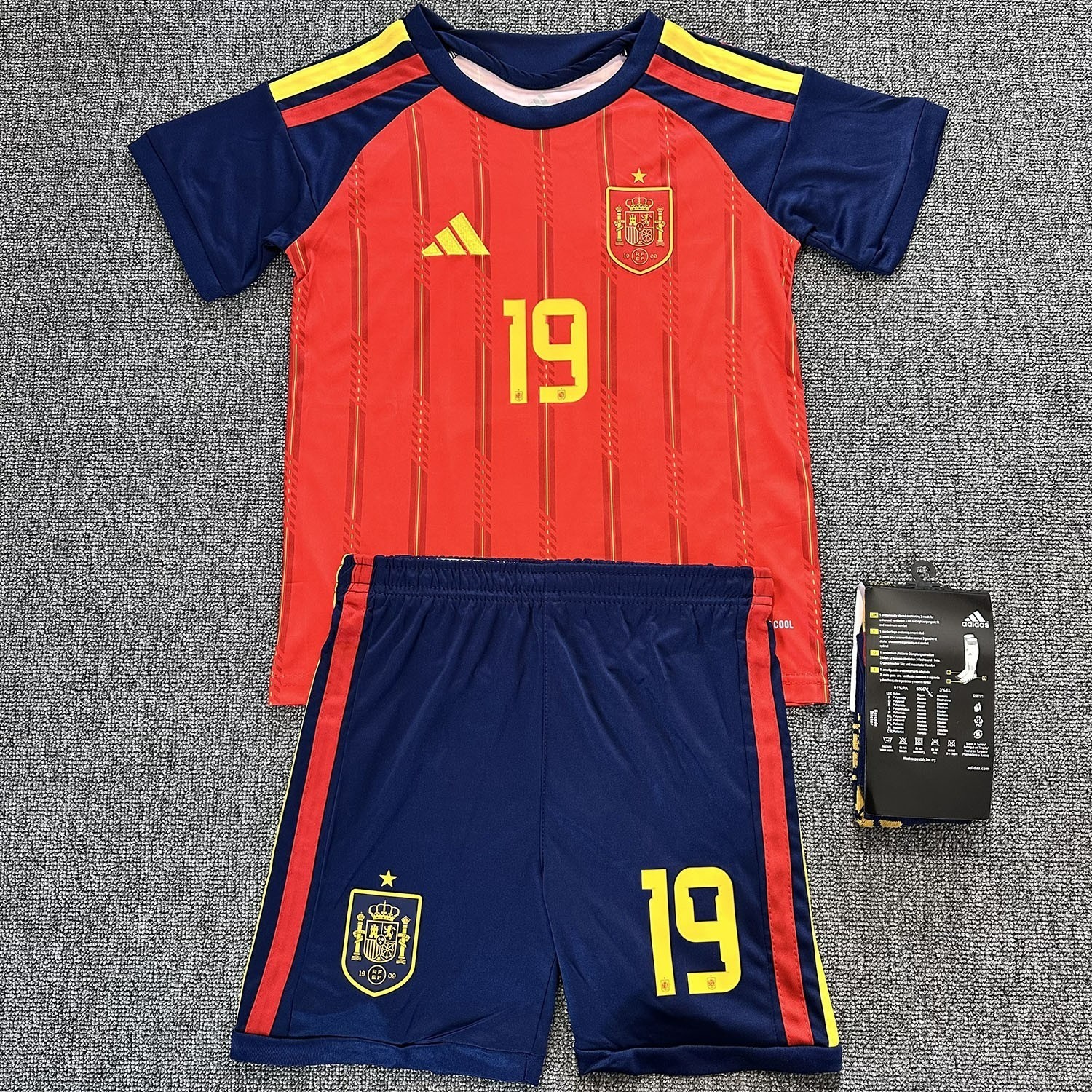 Lamine Yamal #19 Spain Kids Home Kit 2026 World Cup Boys Girls Full Strip