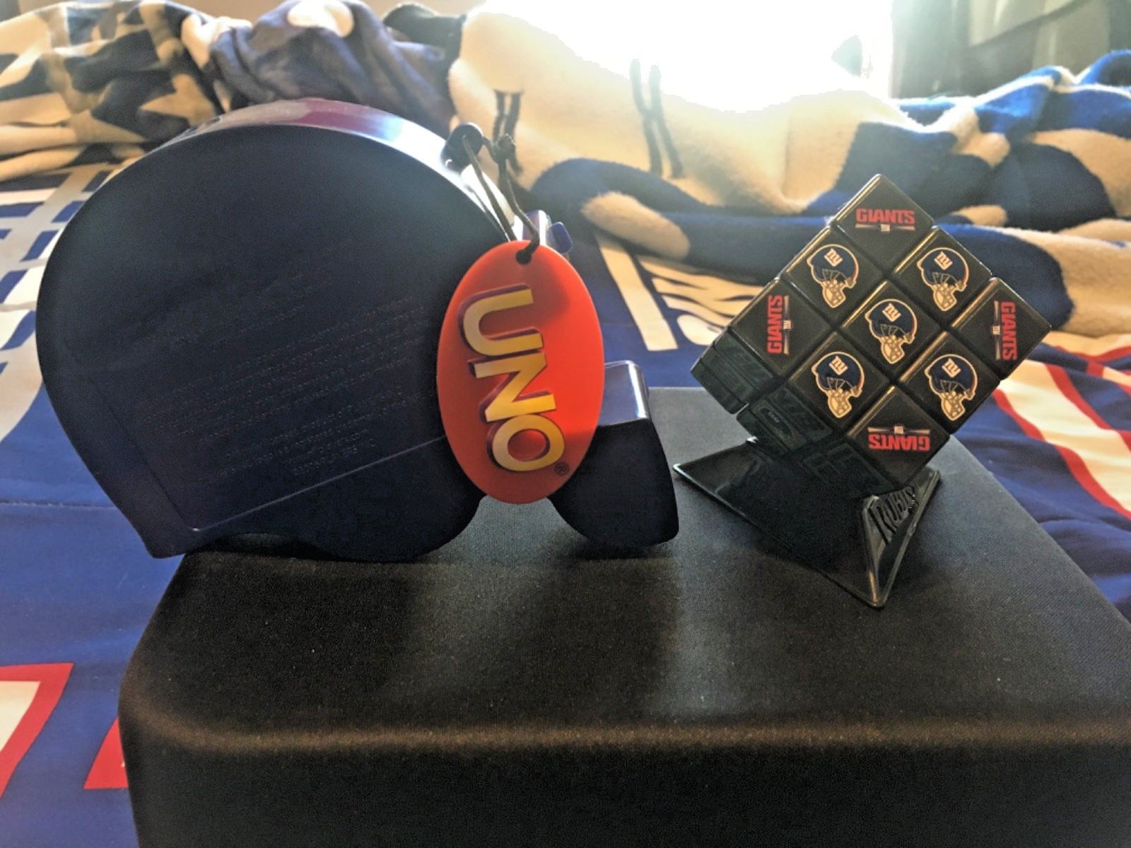 New york Giants, Uno game and Rubik’s Cube,New