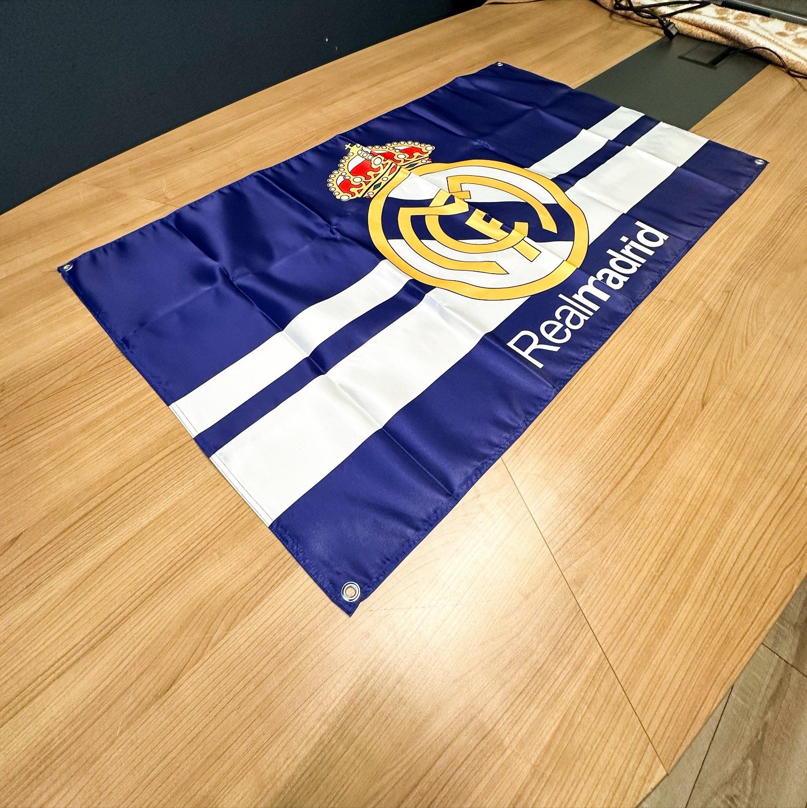 Real Madrid Classic Crest Satin Banner Flag – 120 × 70 cm (47.2” × 27.6”)