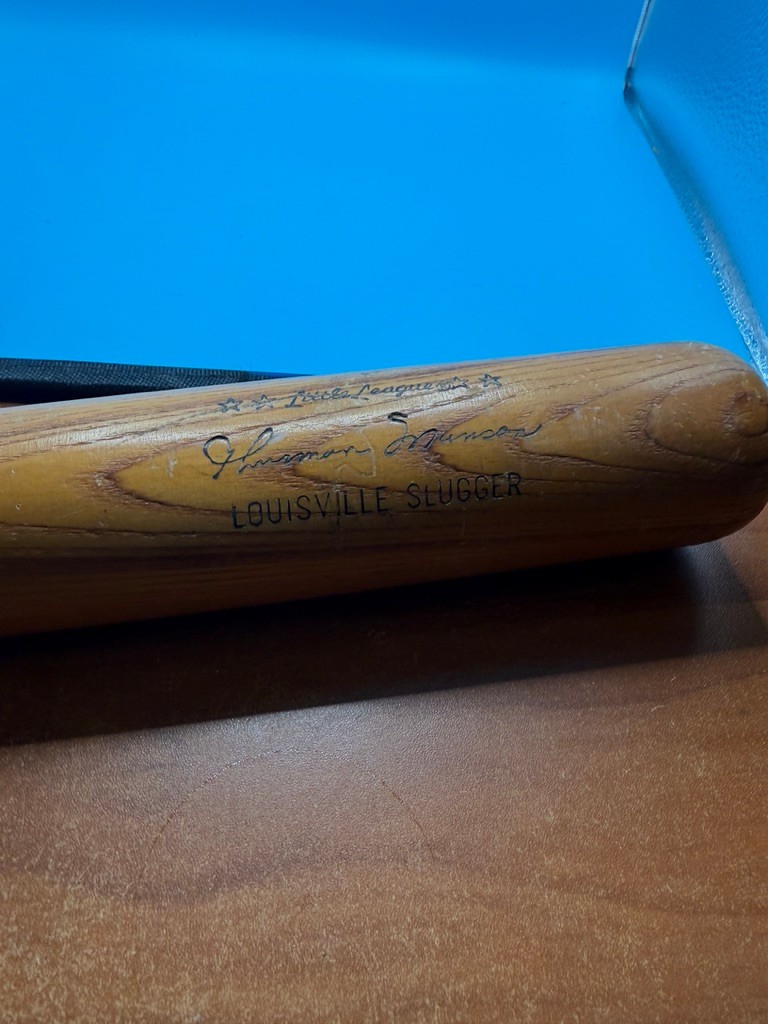 VTG Louisville Pro Thurman Munson Approved Little League Bat 29 inch Yankees