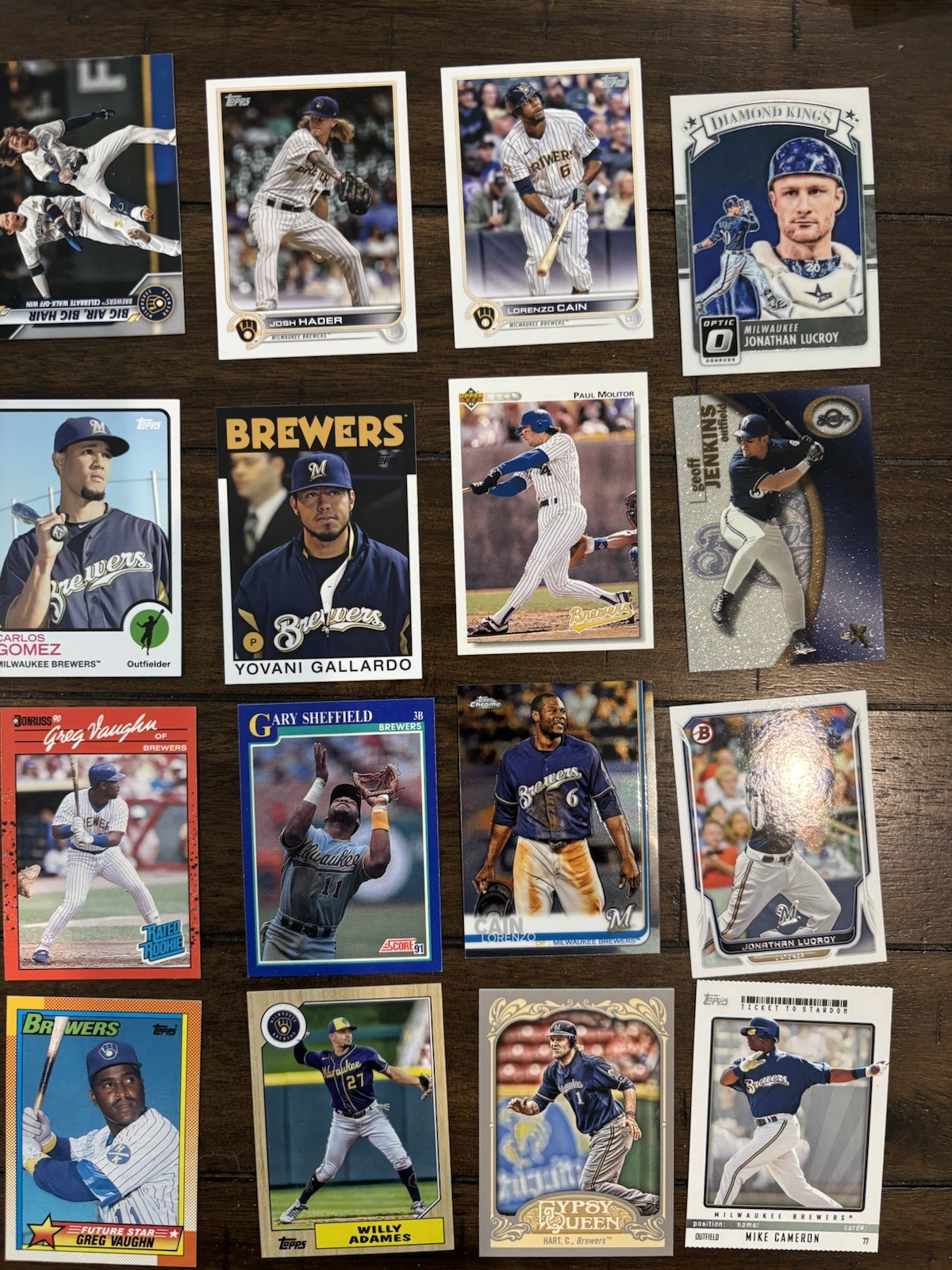 Lot Of 3200 Milwaukee Brewers Gary Sheffield Commons And More