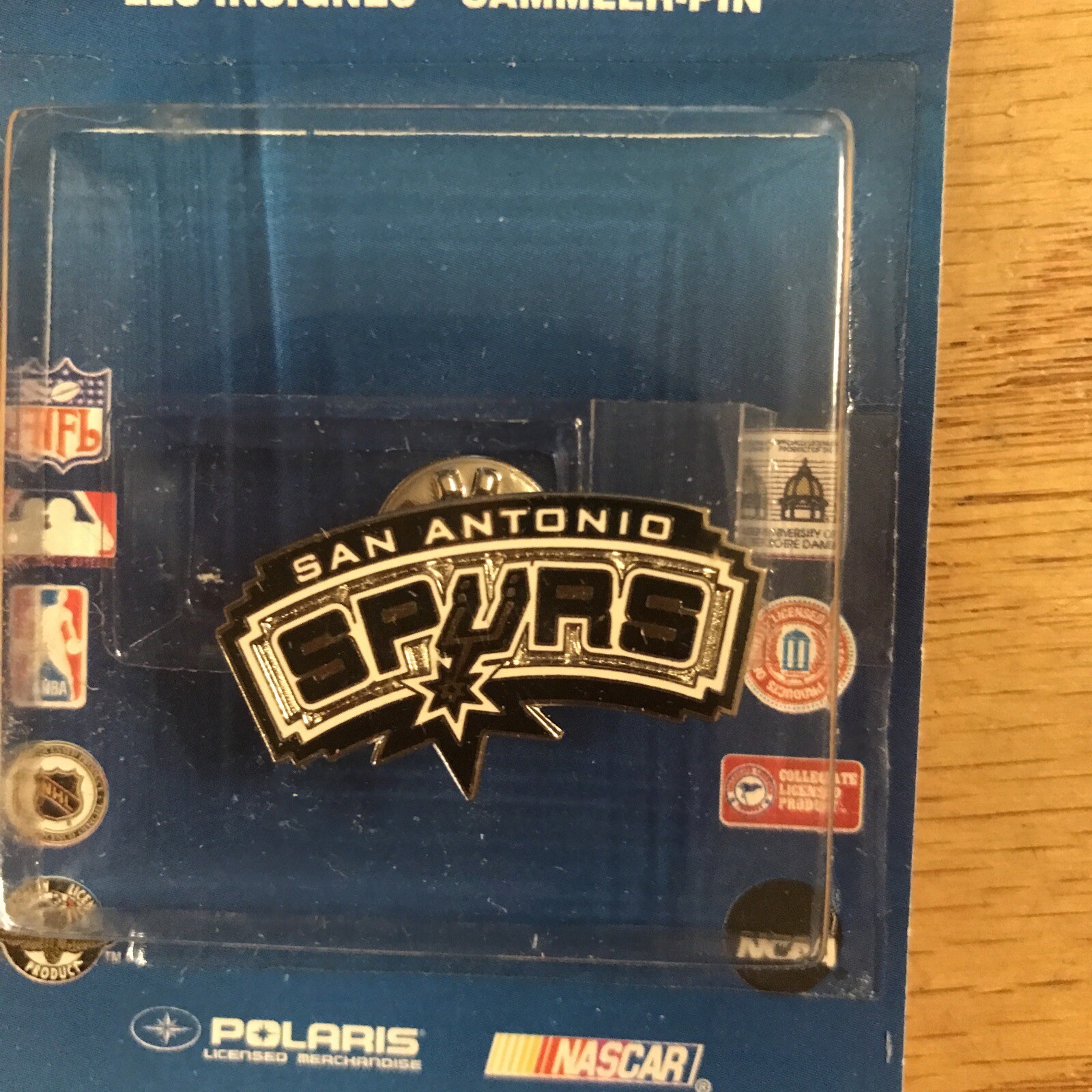 Wincraft NBA Collectable Team Pin – San Antonio Spurs