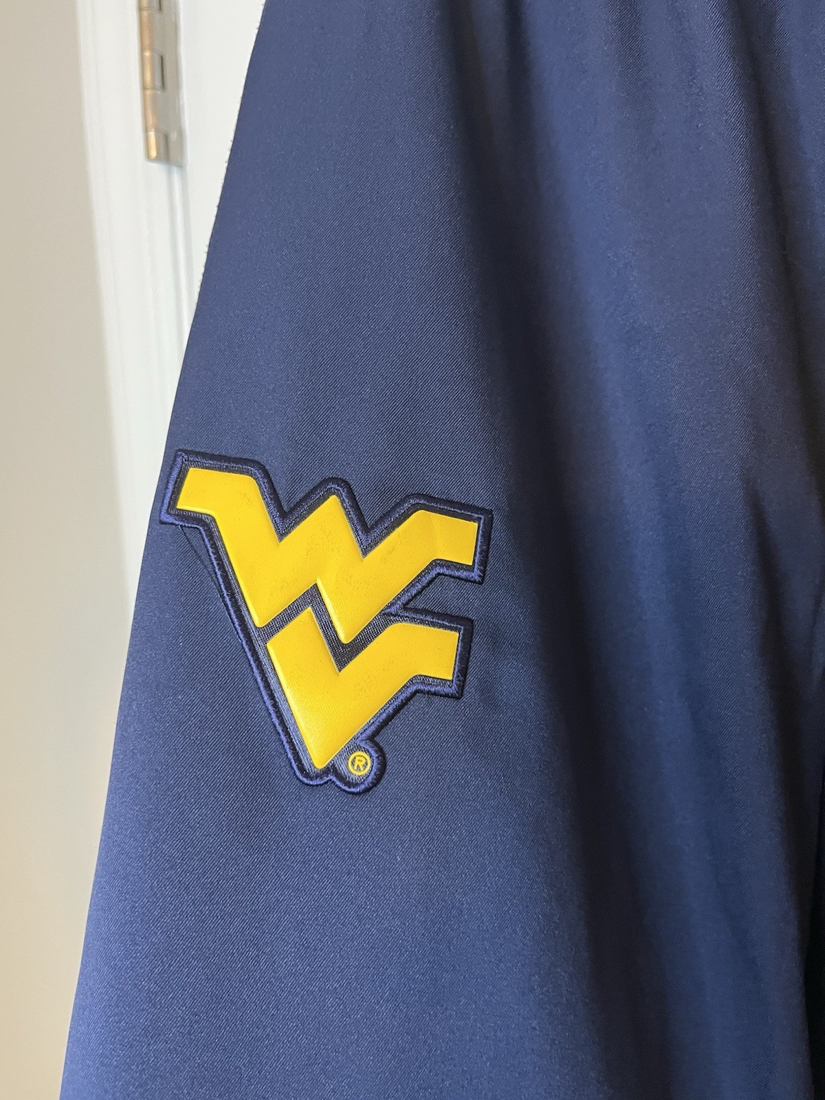 Used WVU Nike Dri-fit Lightweight Pants. Navy. Large.
