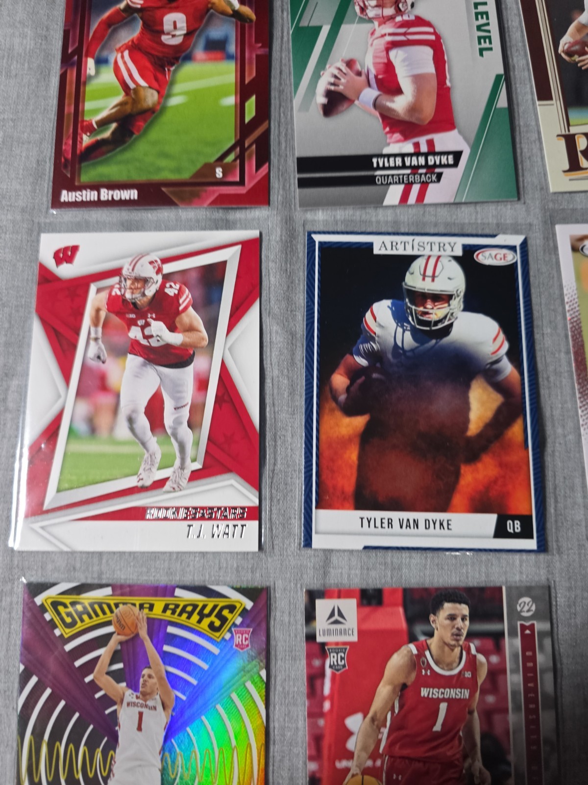 University Of Wisconsin Basketball & Football Trading Card Lot Of 12
