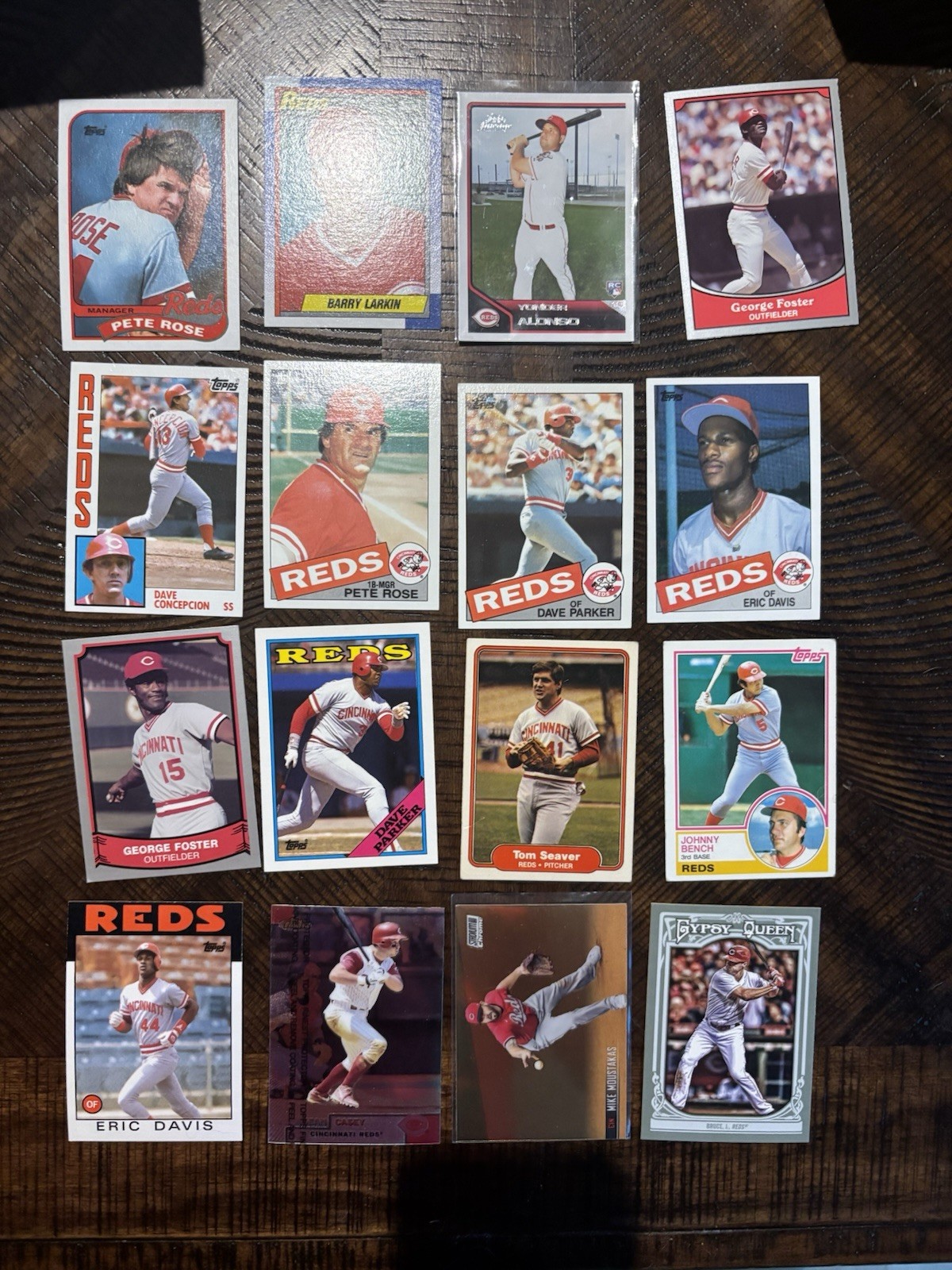 Lot Of 3200 Cincinnati Reds #3 Joey Votto, Tom Seaver, Barry Larkin Johnny Bench