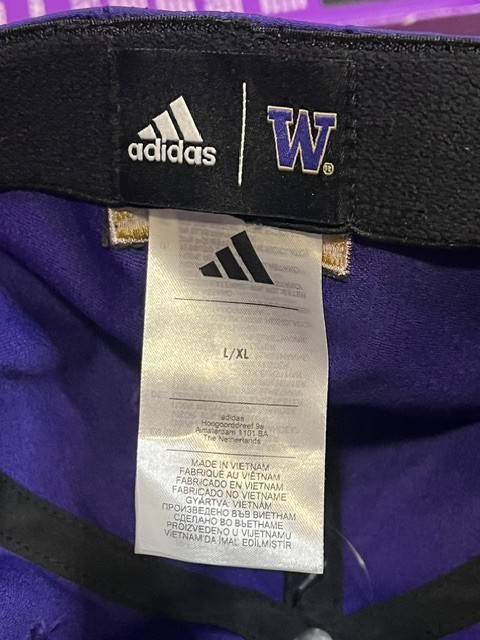 Washington Huskies Adidas Purple Poly Stretch Flex Cap Hat Sz L/XL Brand New NWT