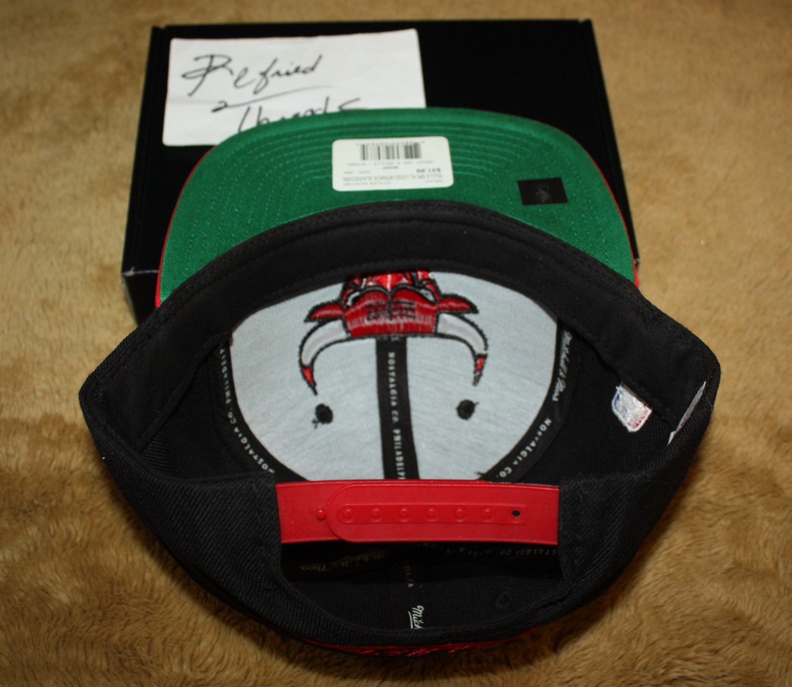 2016 Mitchell & Ness Bulls Snapback Hat Black Red NBA Side Logo NZU07 Wool Blend