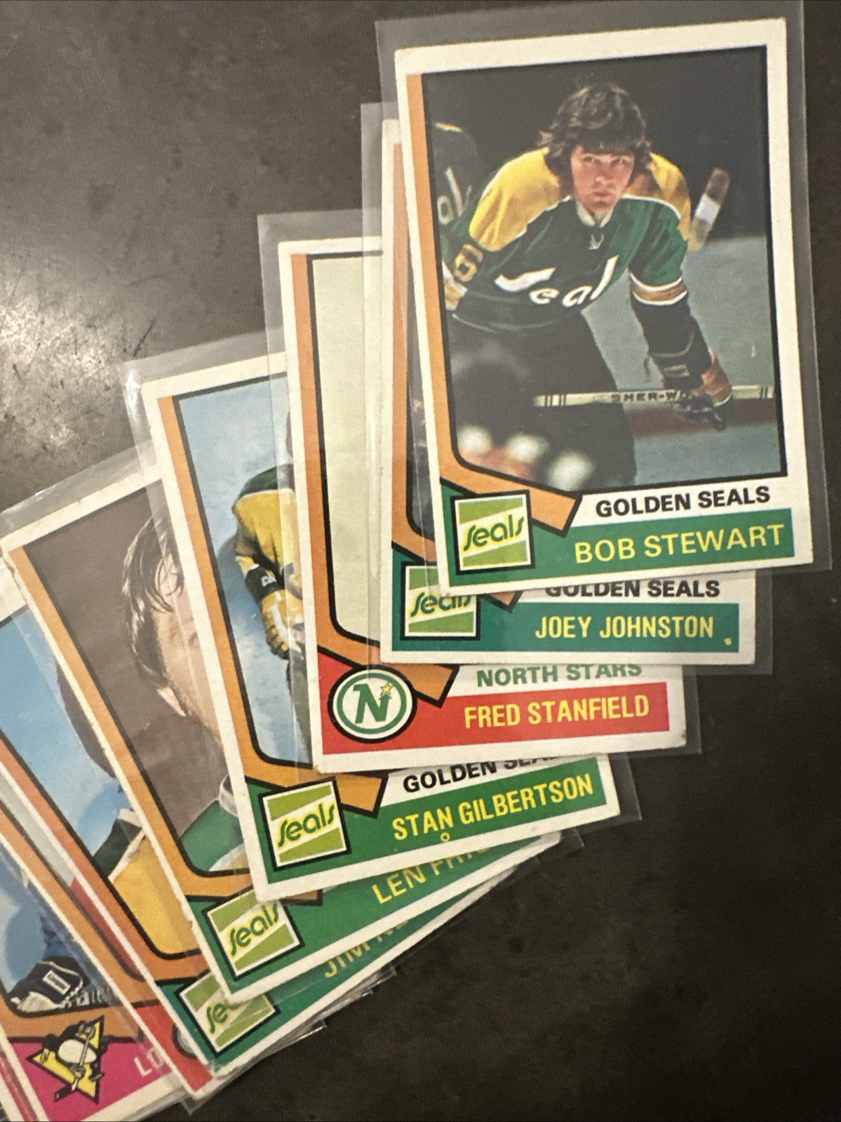 Lot of 360+ – 1974-75 Topps Hockey Cards – PR to VG Condition – READ!