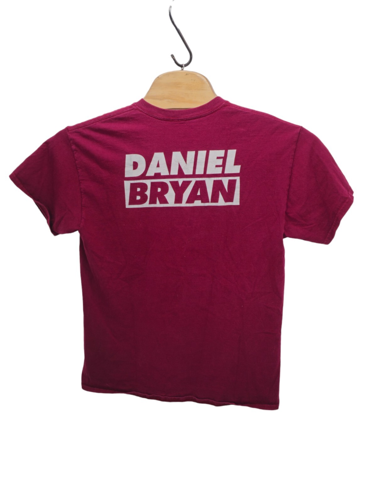 Daniel Bryan “YES!” T-Shirt WWE Authentic 2013 YES Movement Burgundy Mens Large