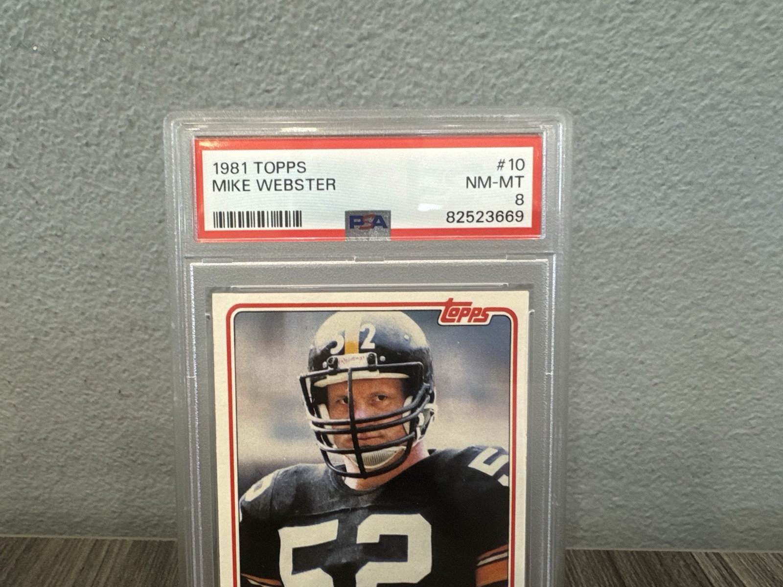 1981 Topps Football #10 Mike Webster PSA NM-MT 8 82523669