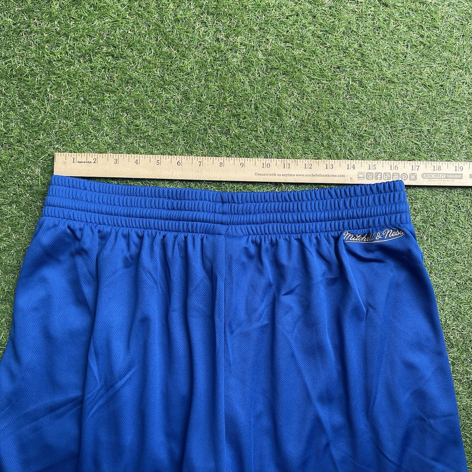 NWOT Kansas City Royals Shorts Mitchell & Ness Mens Large Basketball Mesh MLB