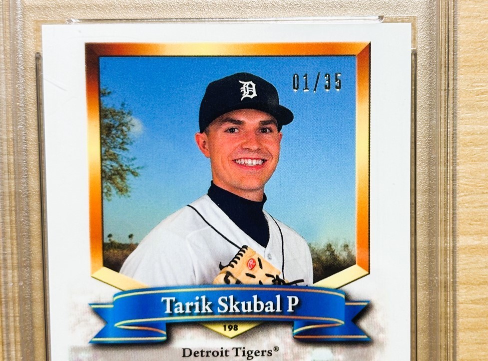 2021 Topps Finest TARIK SKUBAL FLASHBACKS PRISM 1/35 RC, Tigers 1st Print GEM