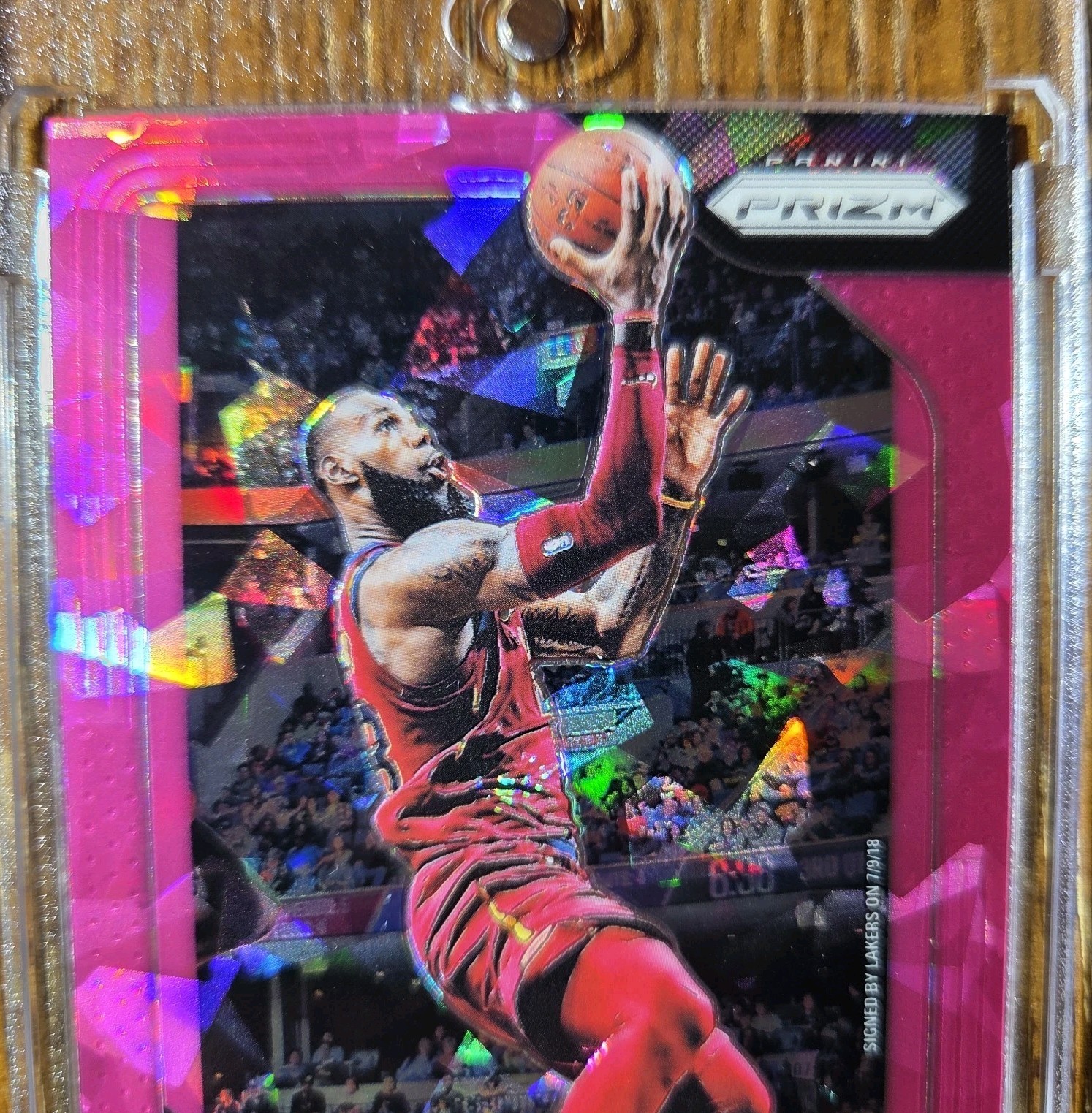 LEBRON JAMES RARE HOLO PINK Cracked ICE REFRACTOR SSP PANINI MINT Card CAVALIERS
