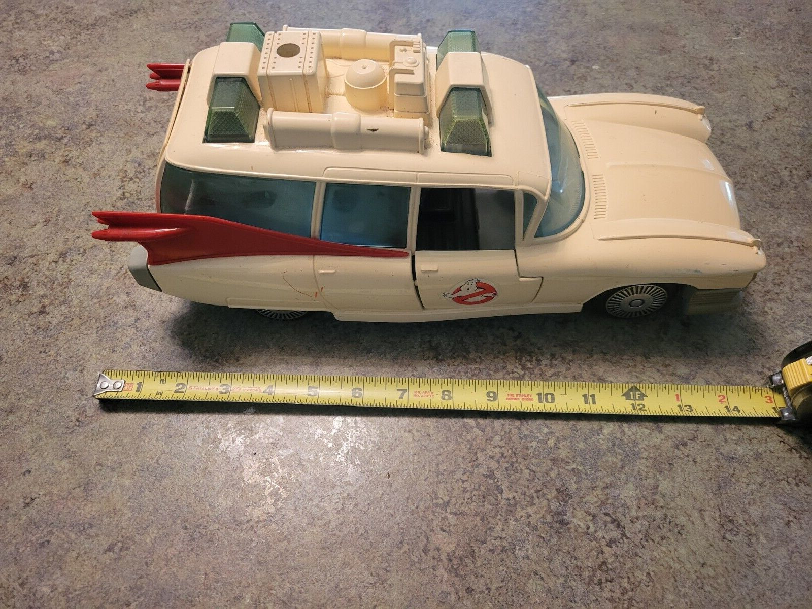 Vintage 1984 Columbia Pictures Made in Mexico Ghostbusters 14.5″ Car Ecto 1