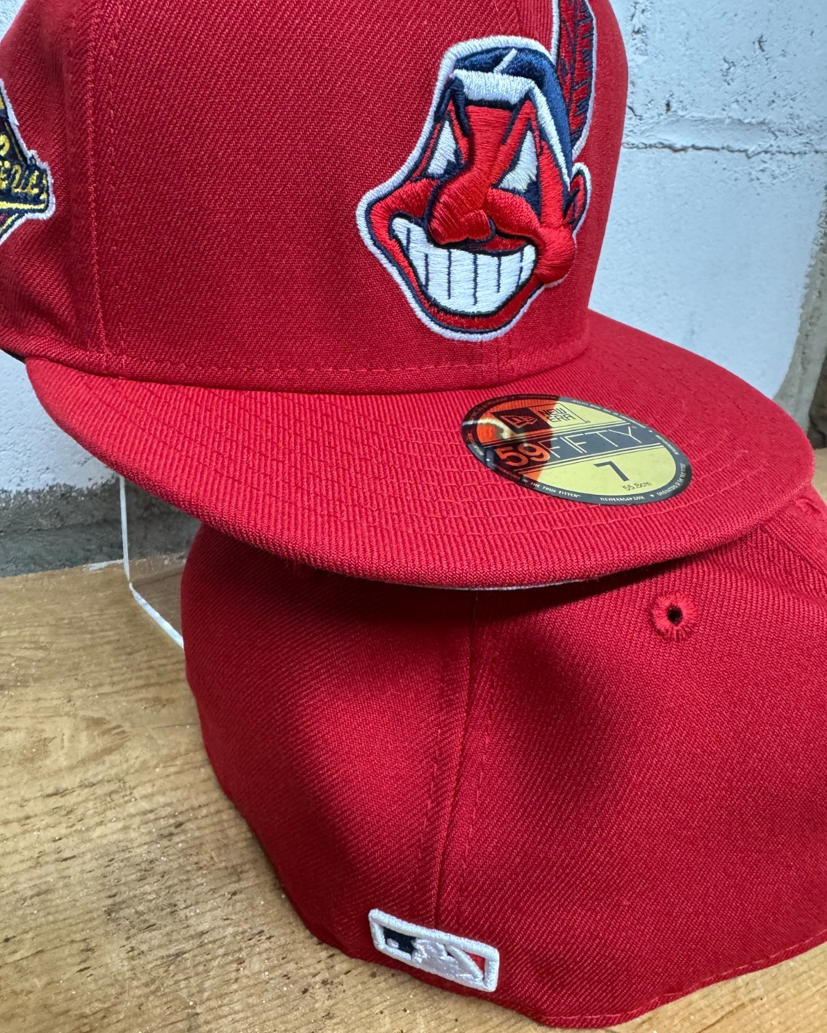 Cleveland Indians Wahoo W/ patch RED New Era Fitted Club 59Fifty CLASSIC DESIGN