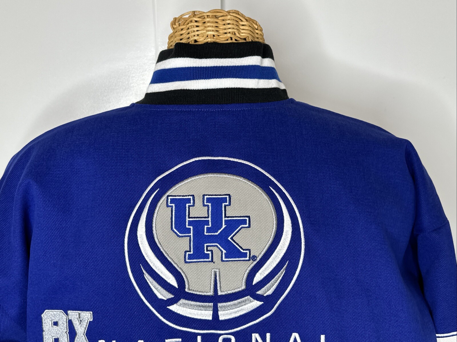 Kentucky Wildcats 8-Time Champions Commemorative Twill Jacket – Size L – Style 1