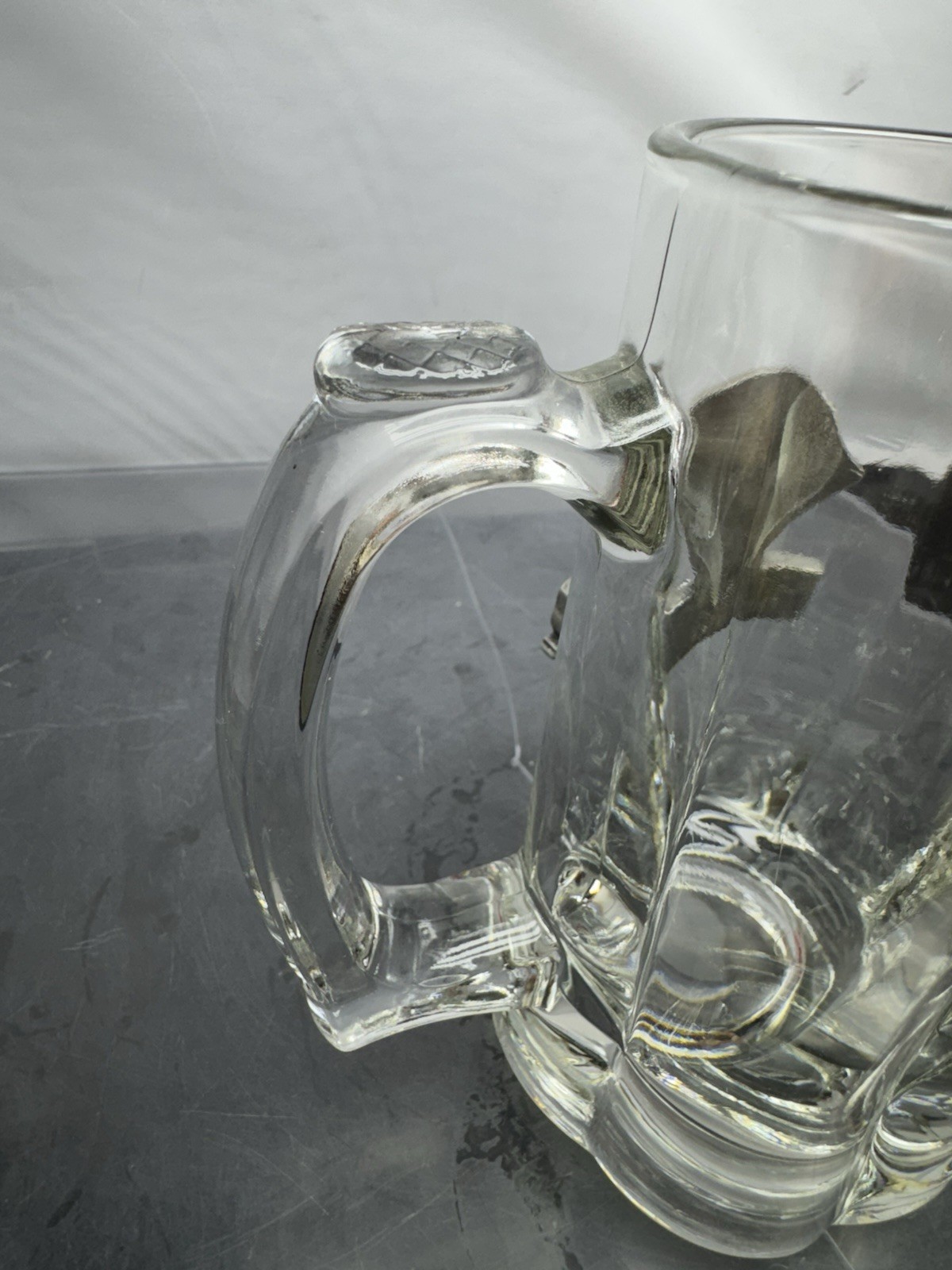 🏈 Chicago Bears Heavy Glass Beer Mug Stein, 3D Metal Emblem, NFL Barware
