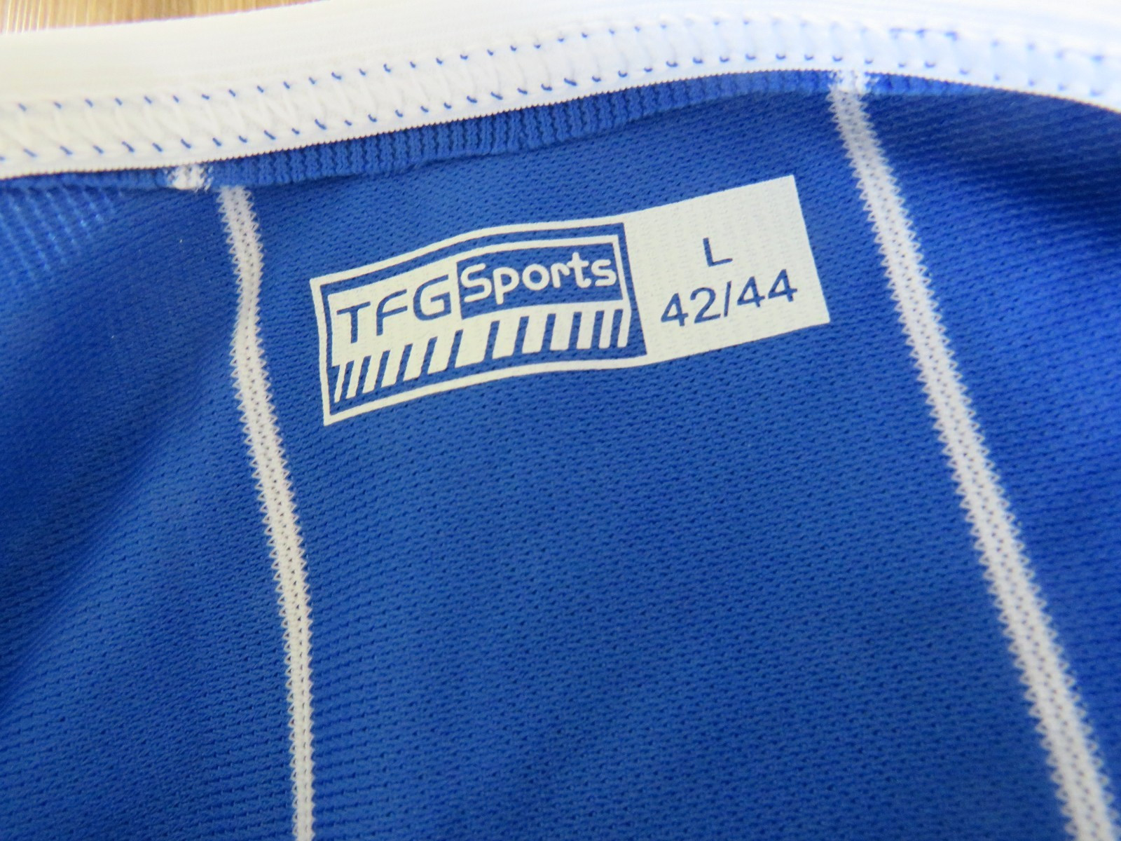2004/05 OFFICIAL STOCKPORT COUNTY LARGE MEN’S TOUR OF CHINA FOOTBALL SHIRT. RARE