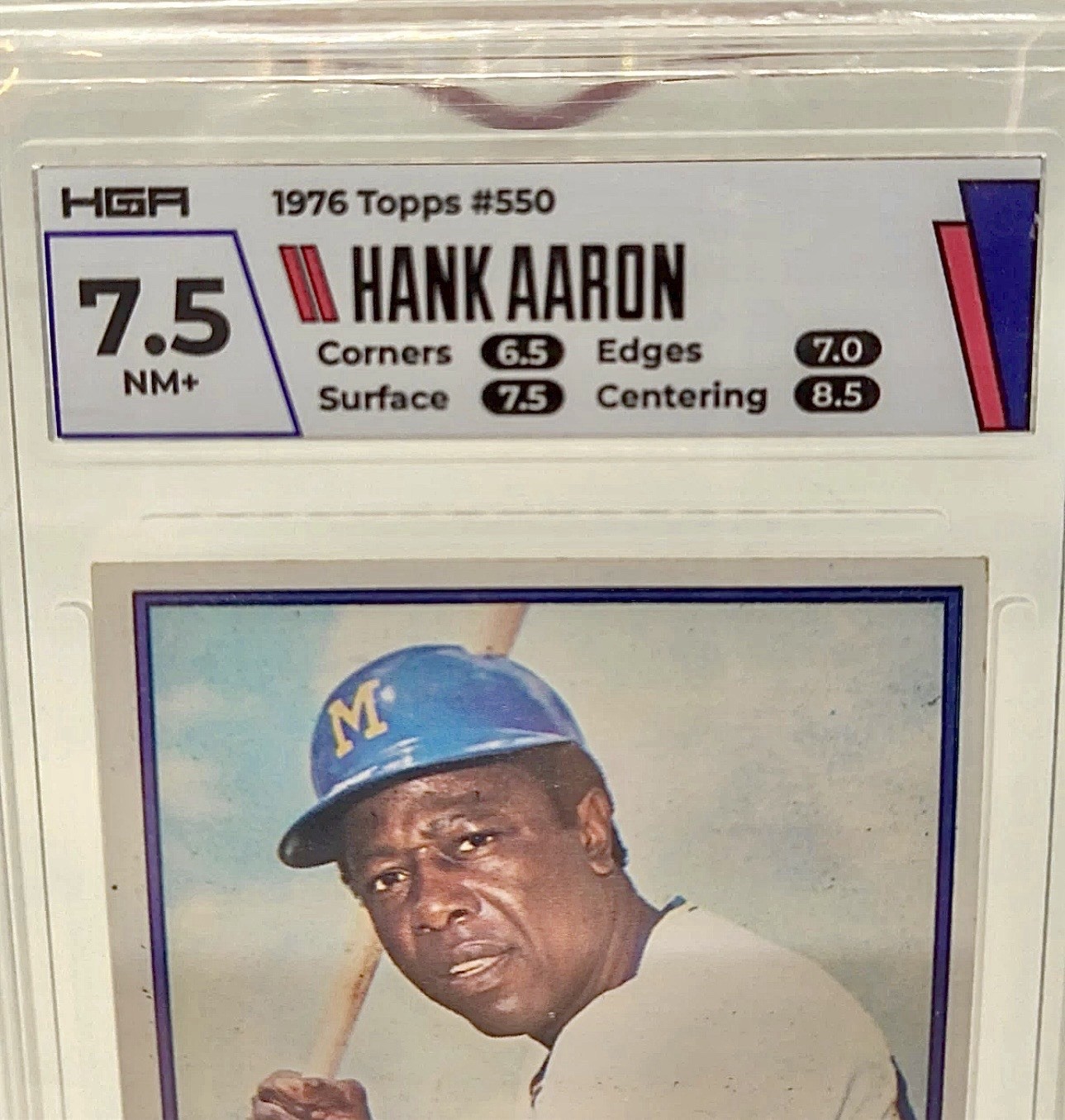 1976 Topps #550 Hank Aaron Milwaukee Brewers SGC 7.5 NM+