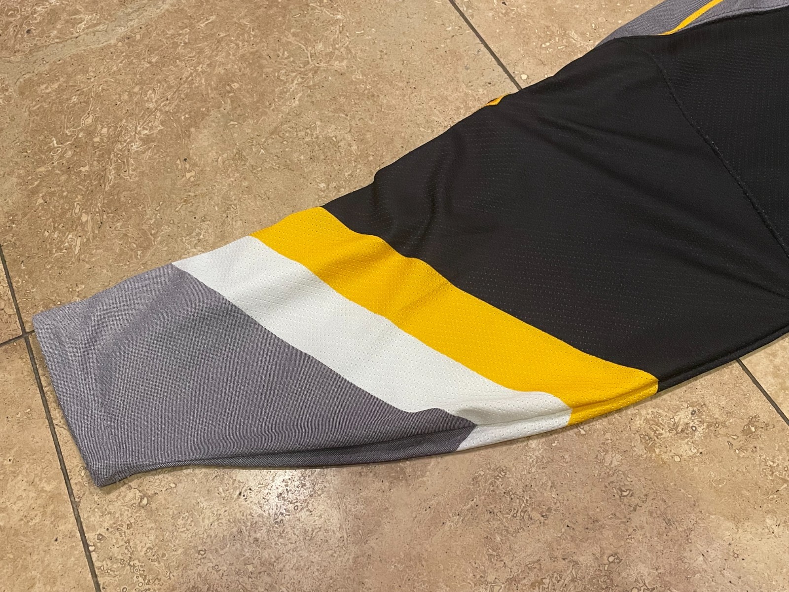 CCM Pittsburgh Penguins Robo Pen Gradient ANDREW FERENCE #7 Jersey Size XL NHL