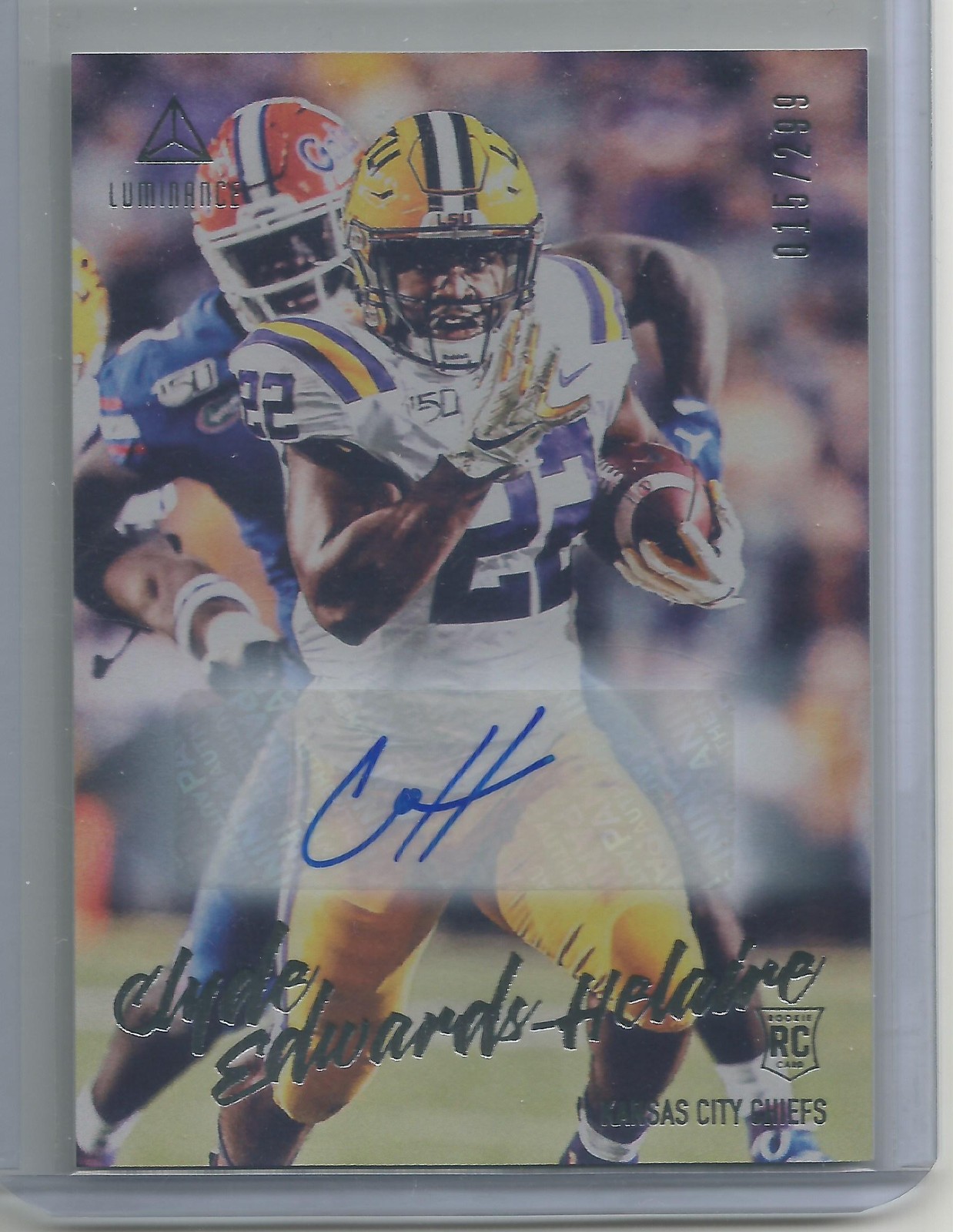 2020 Panini Luminance #125 Clyde Edwards-Helaire Rookie Luminance Auto #/299