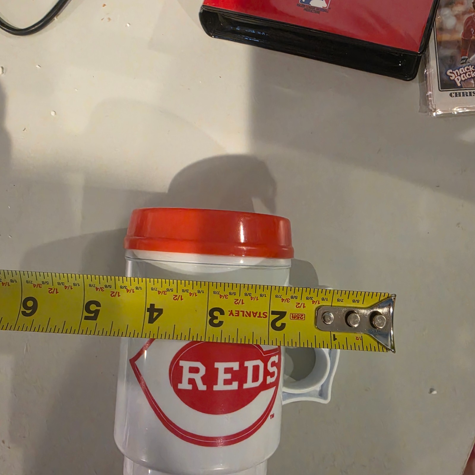 VTG Cincinnati Reds Ameritech Auto-Mug Plastic Travel Mug Insulated 1-800-MOBILE
