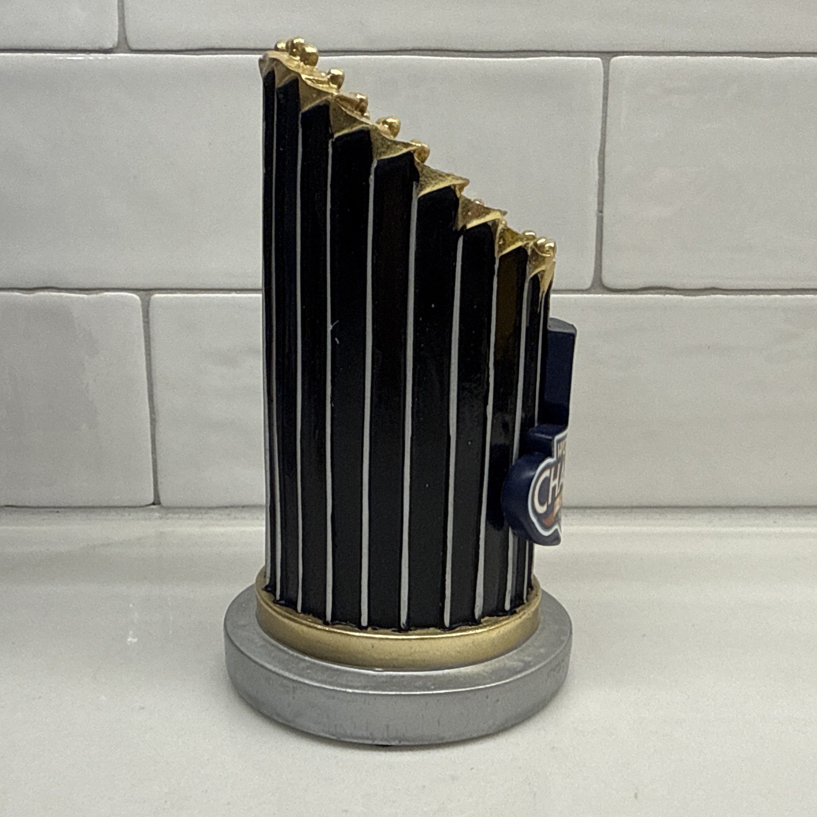 2009 New York Yankees MLB Baseball World Series Champions Trophy Paperweight