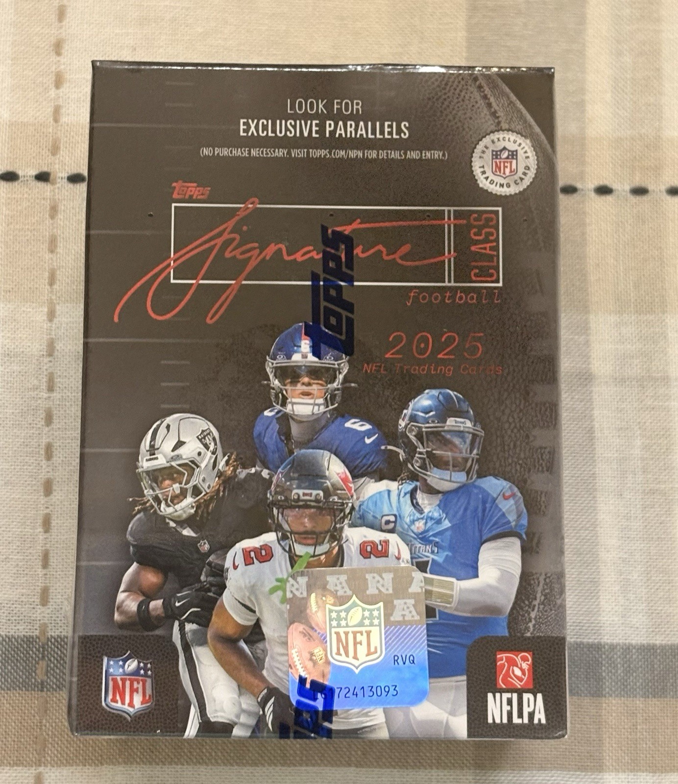 2025 Topps Signature Class Football Factory Sealed Value Box