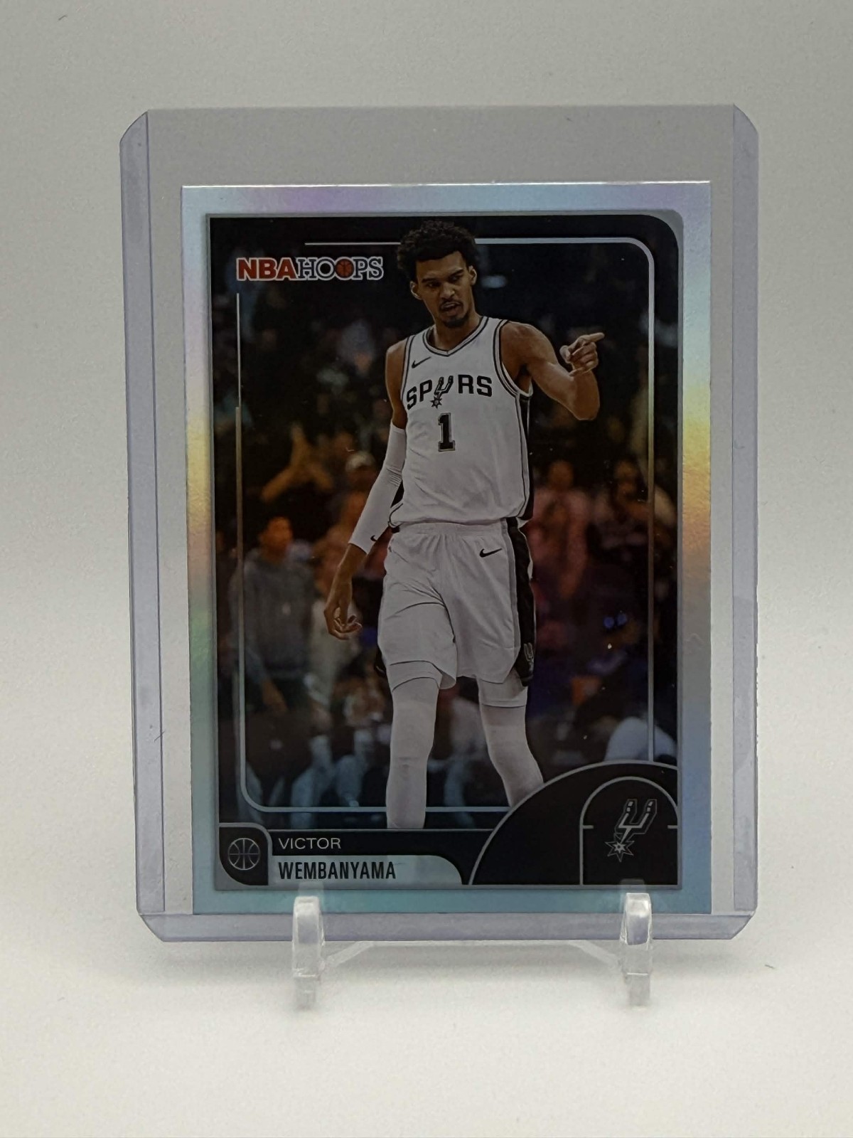 2025-26 Topps NBA Hoops Victor Wembanyama Holo Foil #30 Spurs Wemby