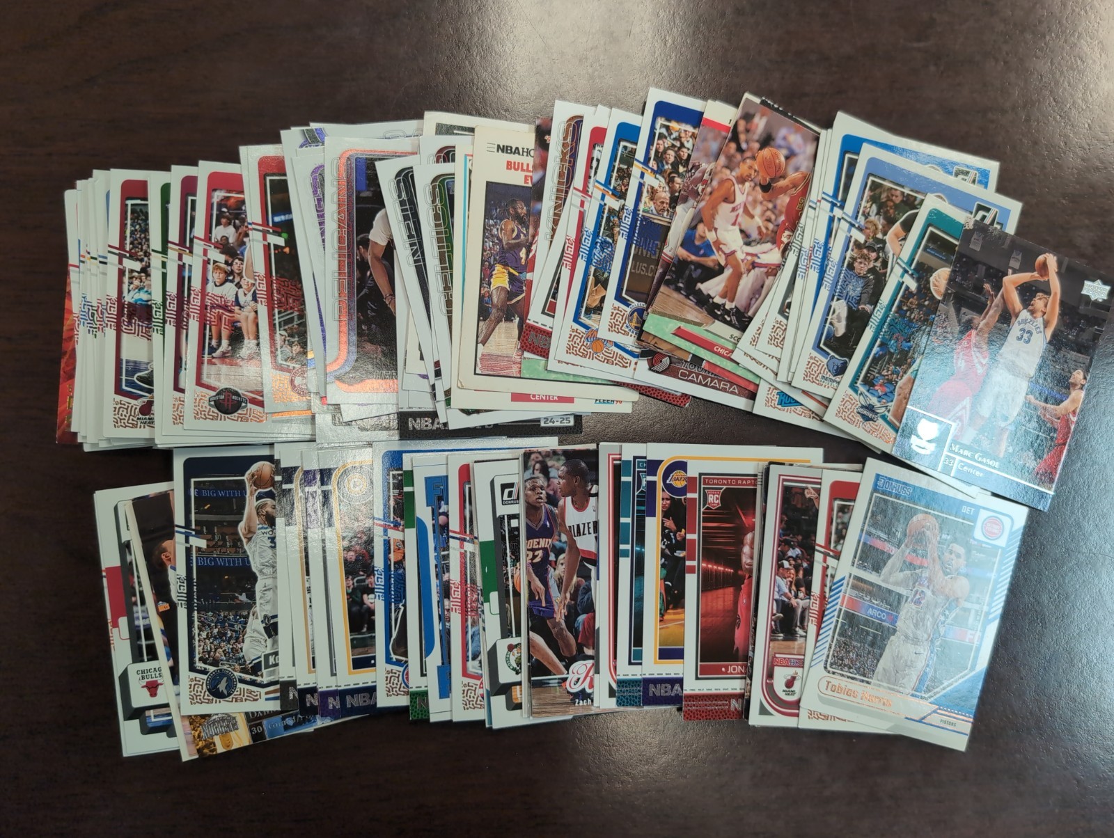 Lot of 200 Basketball Cards – Random Base Lot – GREAT DEAL Build Your collection