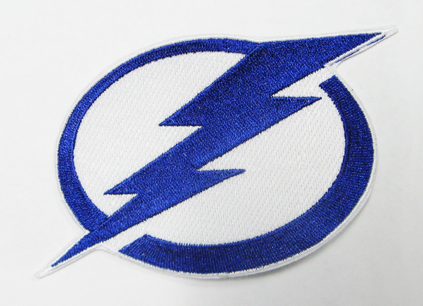 (1) LOT OF HOCKEY TAMPA BAY LIGHTING PATCH PATCHES APPROX. 4 3/4″ X 2 5/8 # 98