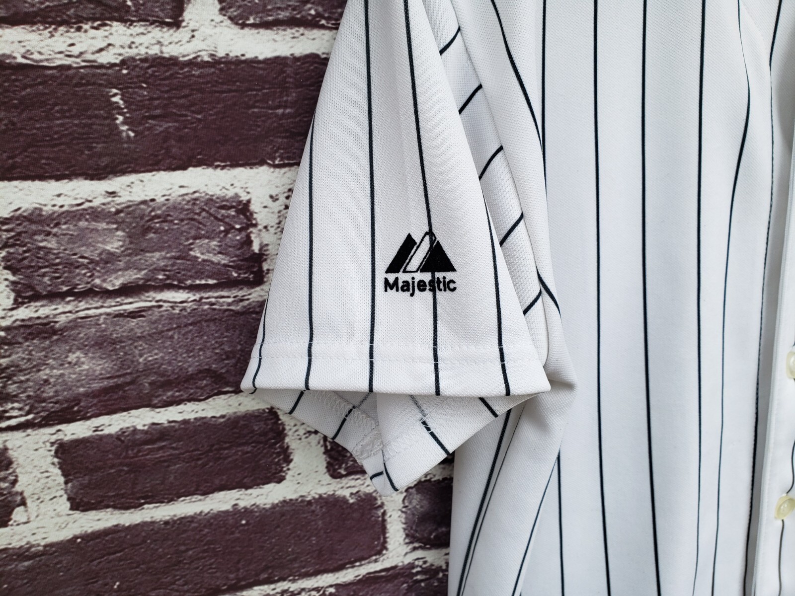 🔥 Chicago White Sox Majestic Pin Striped White Jersey Boys Large L Button Down
