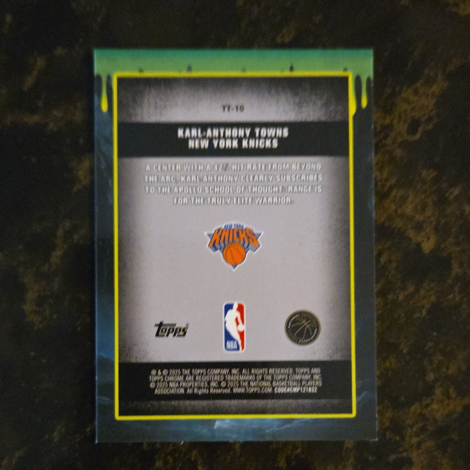 2025-26 Topps Chrome – Tall Tales Karl-Anthony Towns #TT-10 Orange Geo Ref. /25