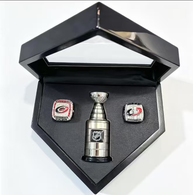 2PCS Carolina Hurricanes 2026 Stanley Cup Championship Ring &Trophy Set W Box